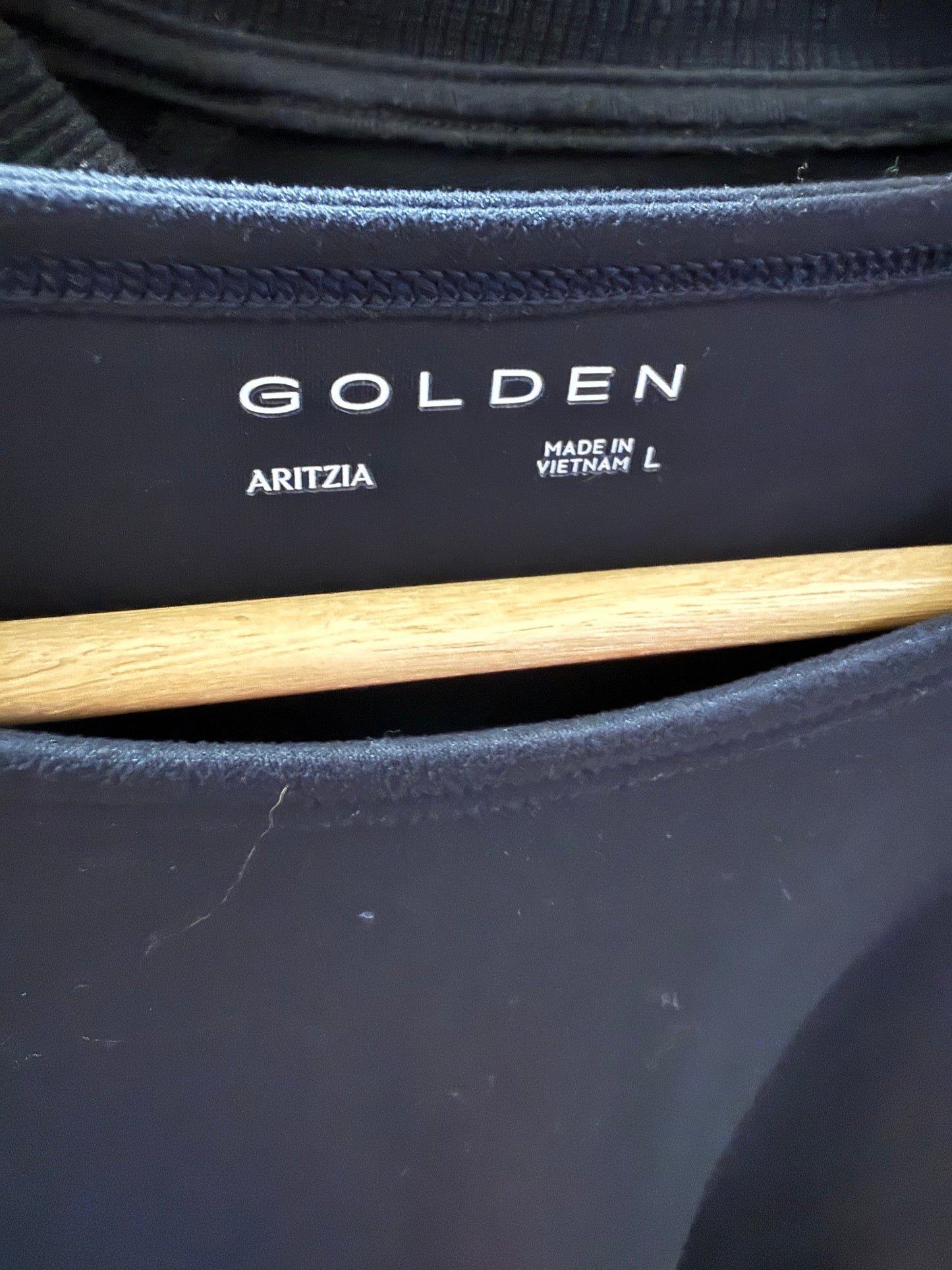 Aritzia Golden Butter Bound Longsleeve (L)