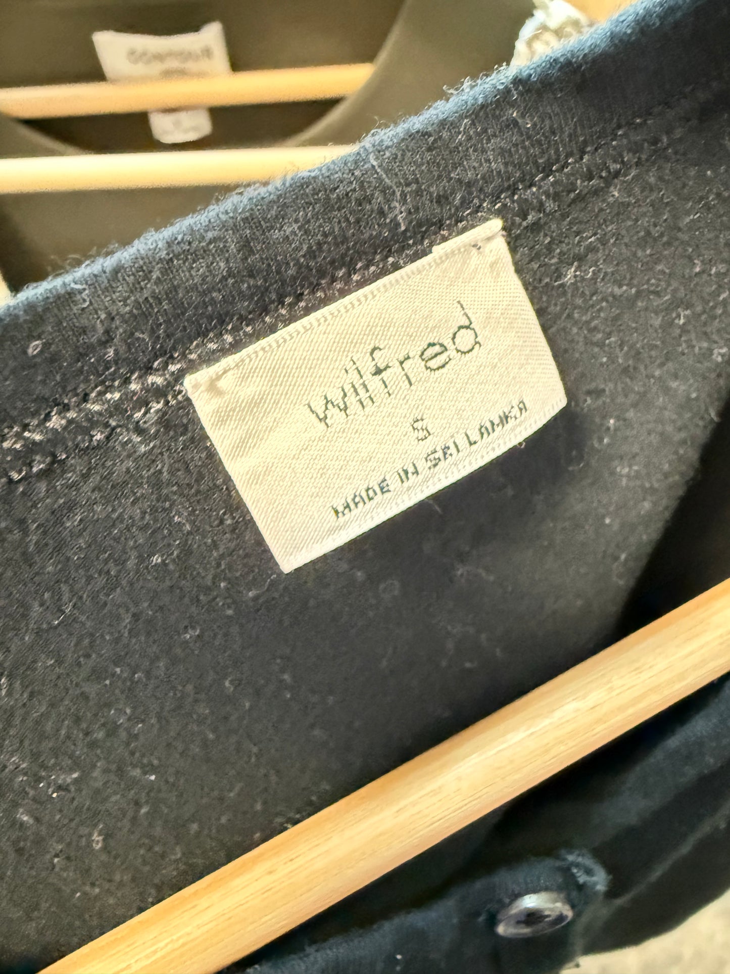 Aritzia Wilfred Puffed Sleeve Tee (S)