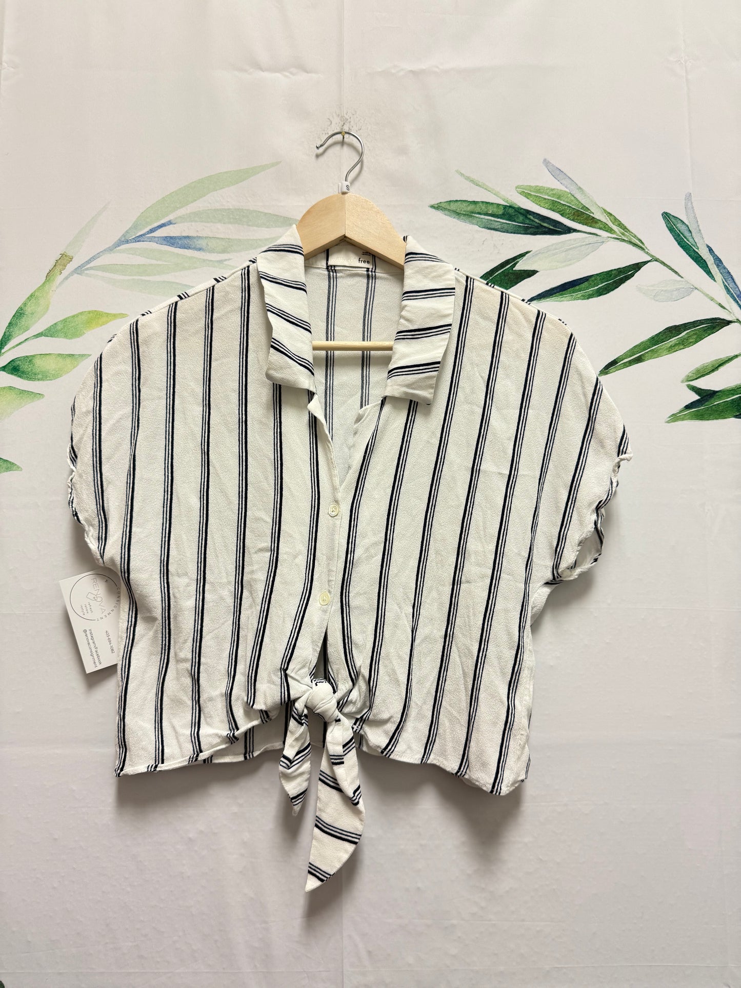 Aritzia Wilfred The Tie Front Blouse (S)