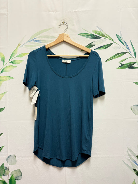 Aritzia Babaton Sami Tee (XS)