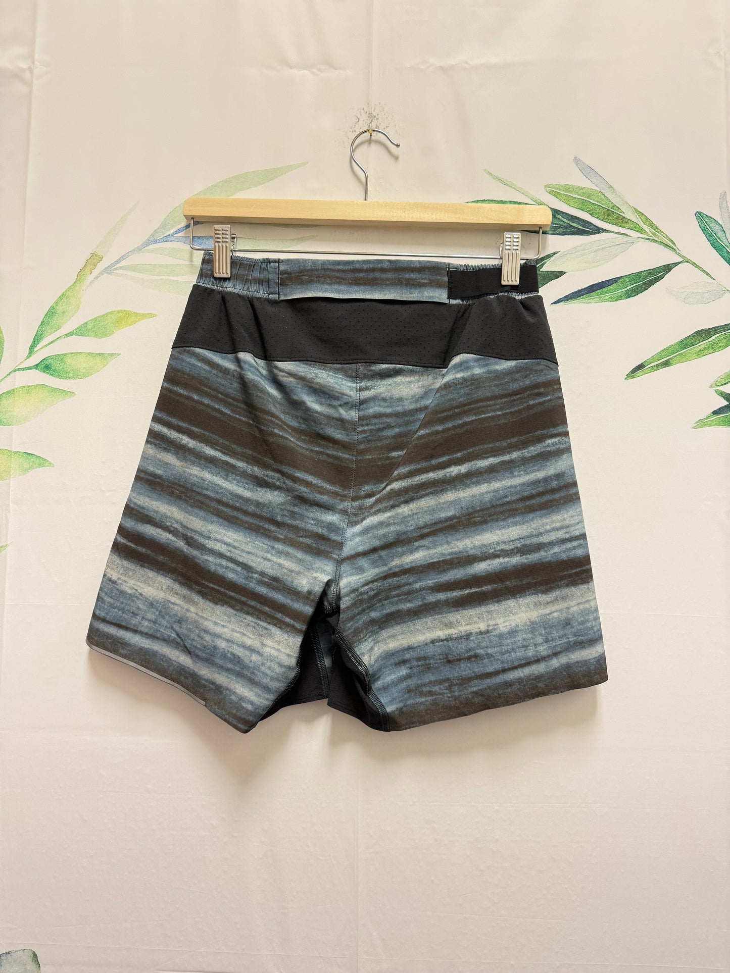 Lululemon Surge Short *Liner 6” (S)