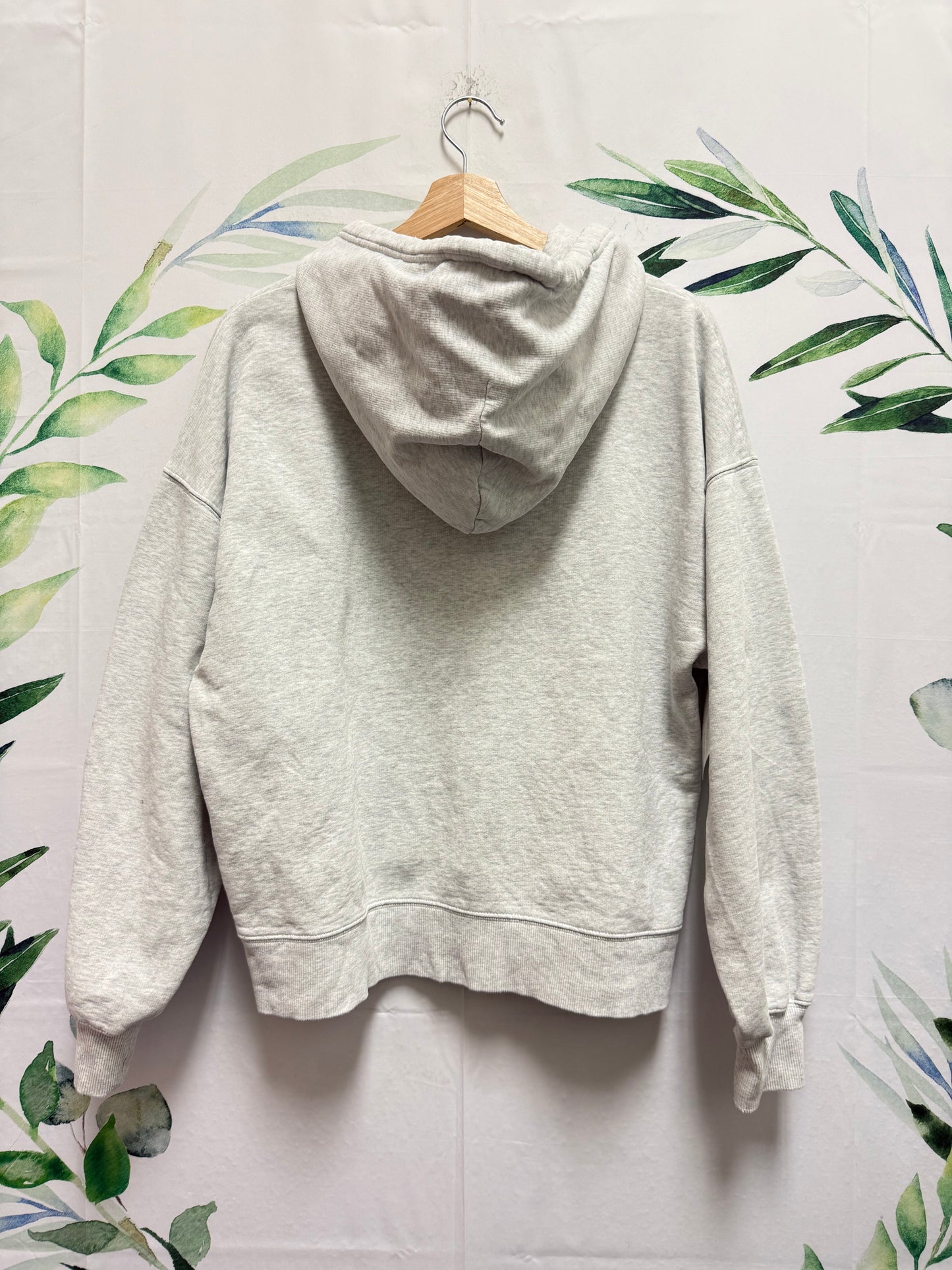 Aritzia TNA Hoodie (2 = S/M)