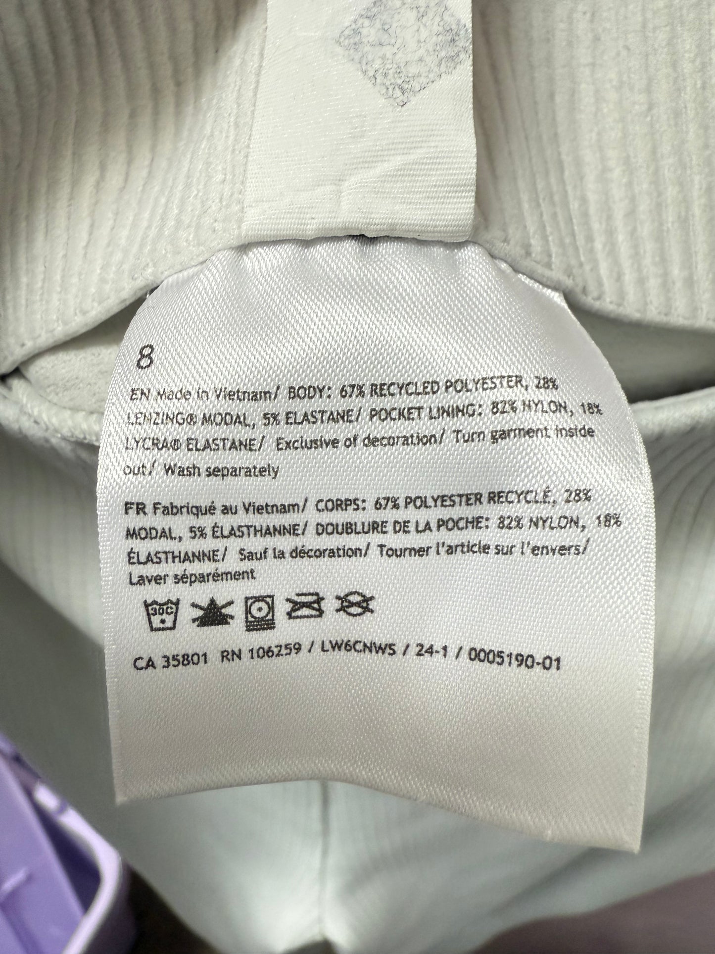 Lululemon Ribbed Softstreme Zip HR Crop Pant 25” (8)