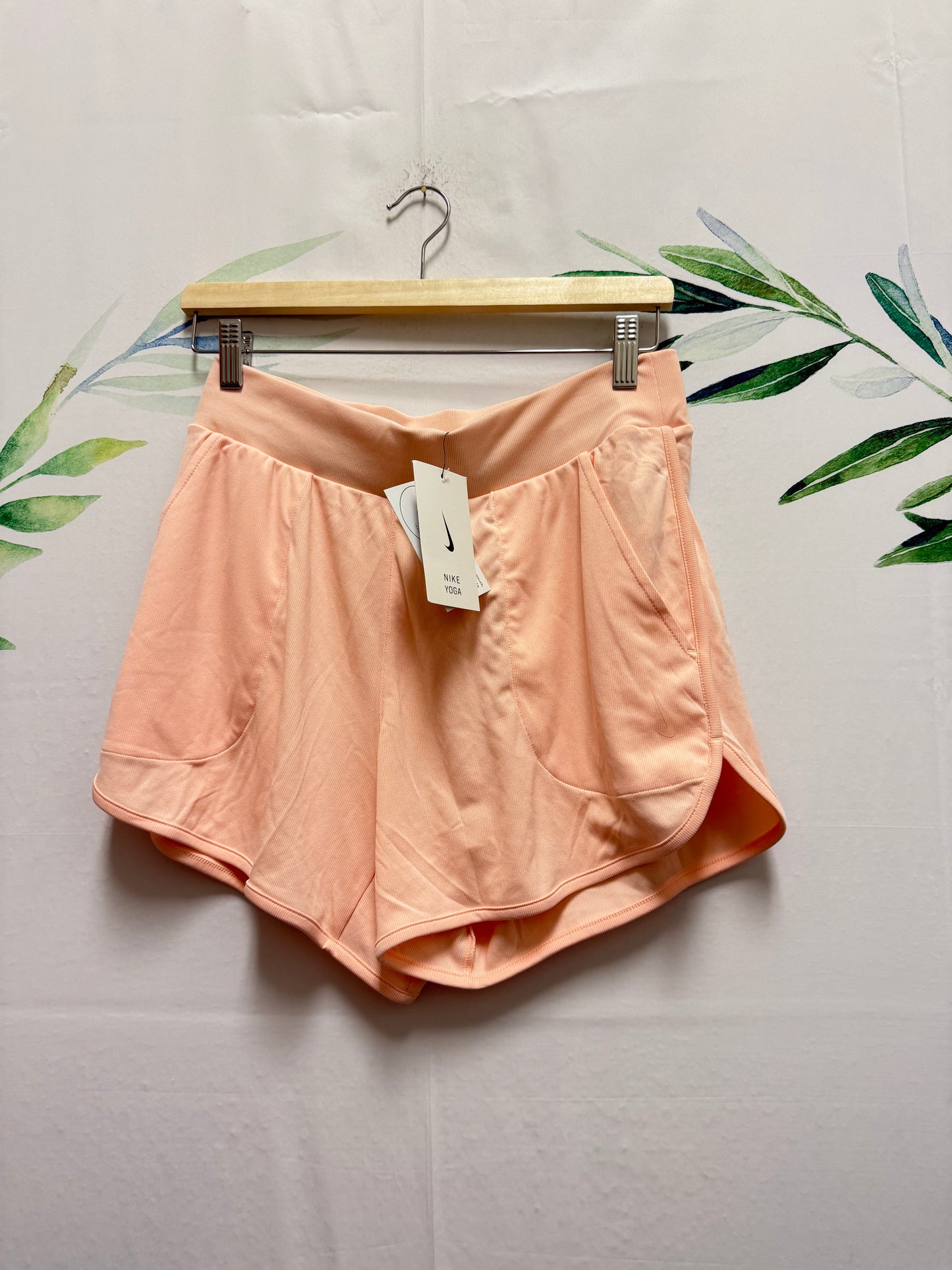 Nike Yoga Training Shorts (M)