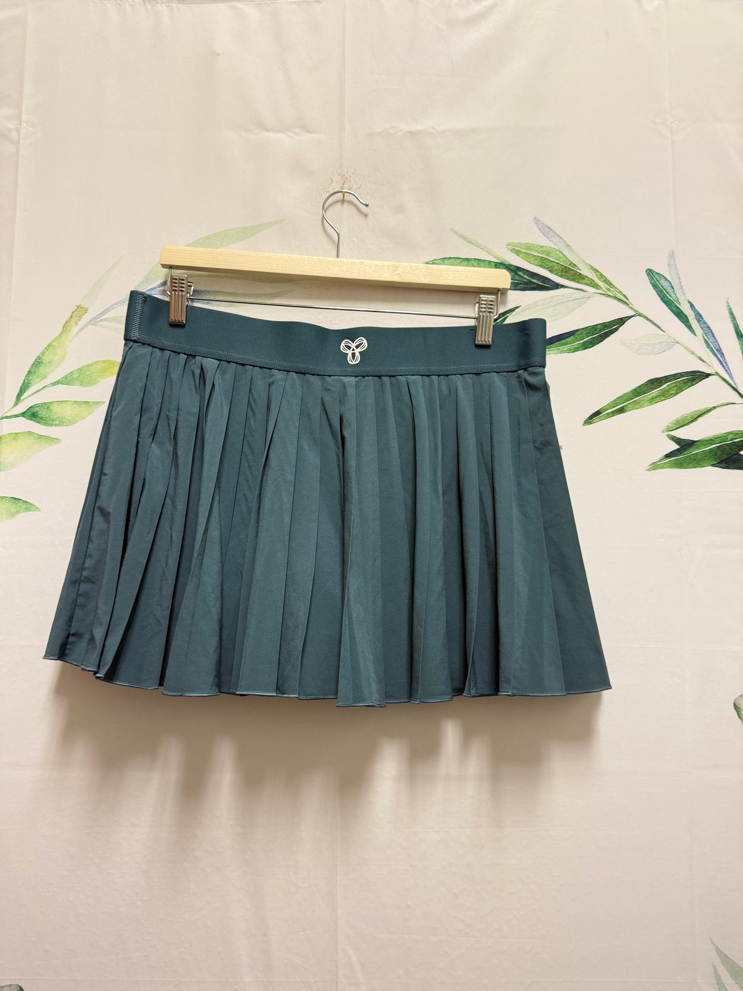 Aritzia TNA Tennis Pro Skirt (XL)