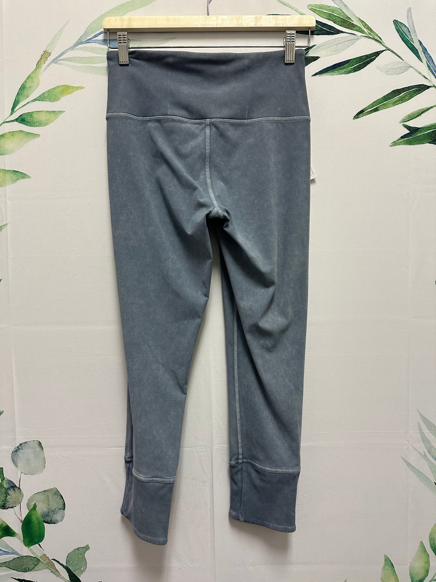 Lululemon Wunder Under HR Crop 23” (6)