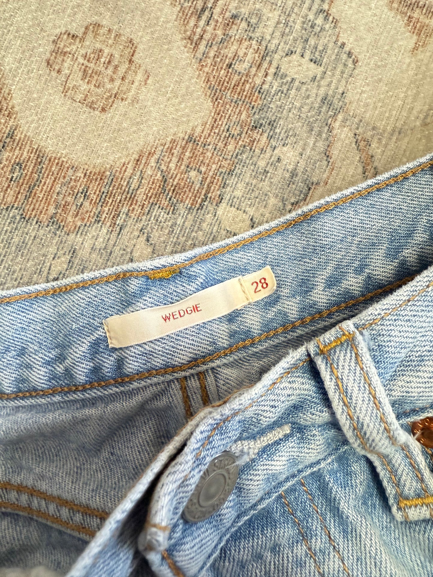 Levi’s Wedgie HR Jeans (28x27)