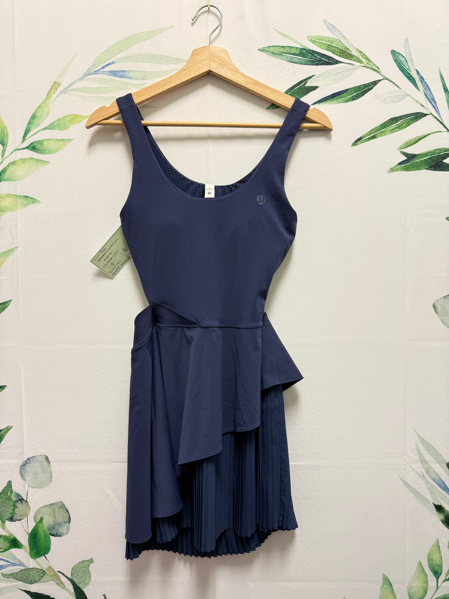Lululemon Scoop Pleated Tennis Dress (6)