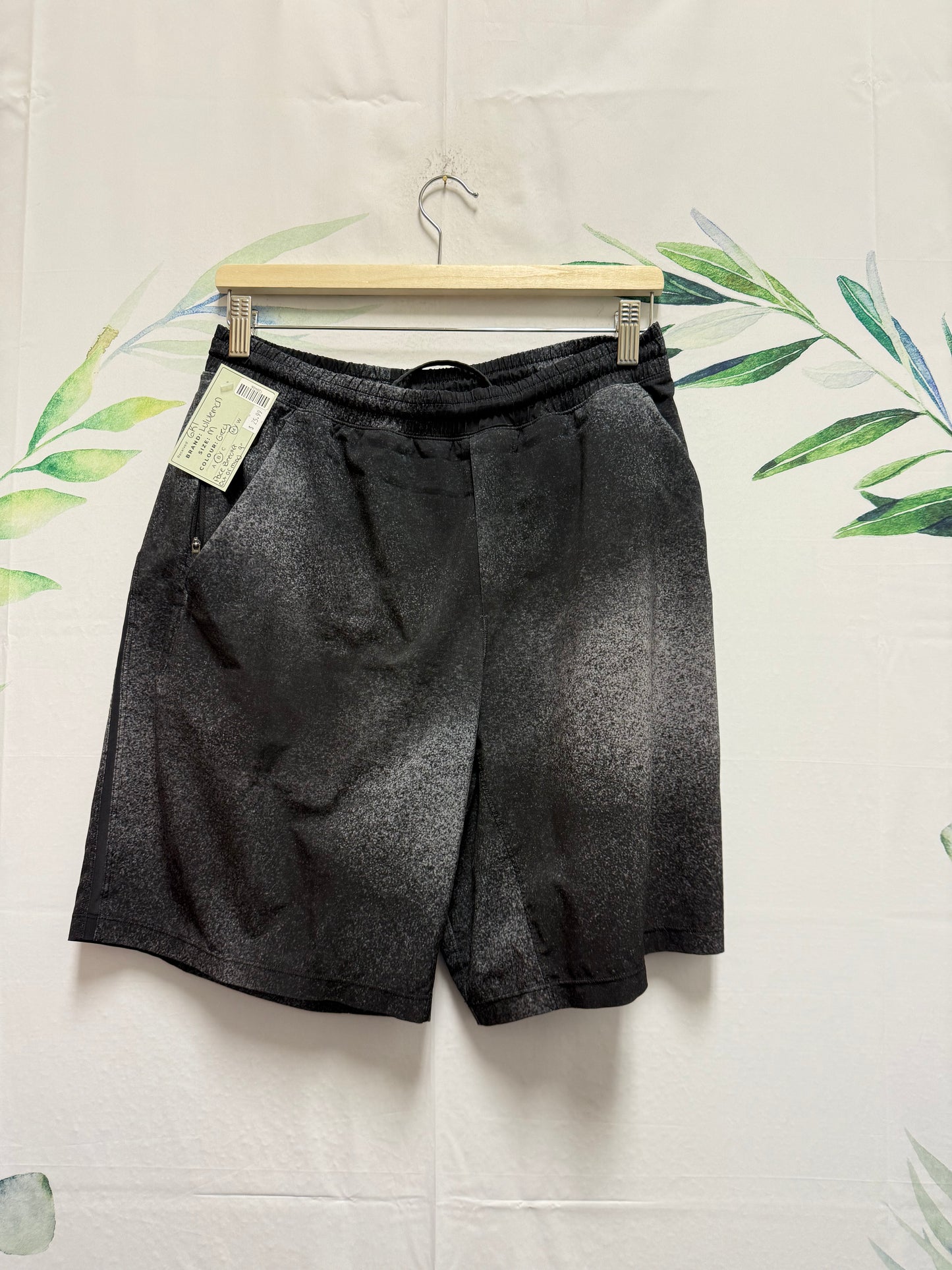 Lululemon Pace Breaker Lined Shorts 9” (M)