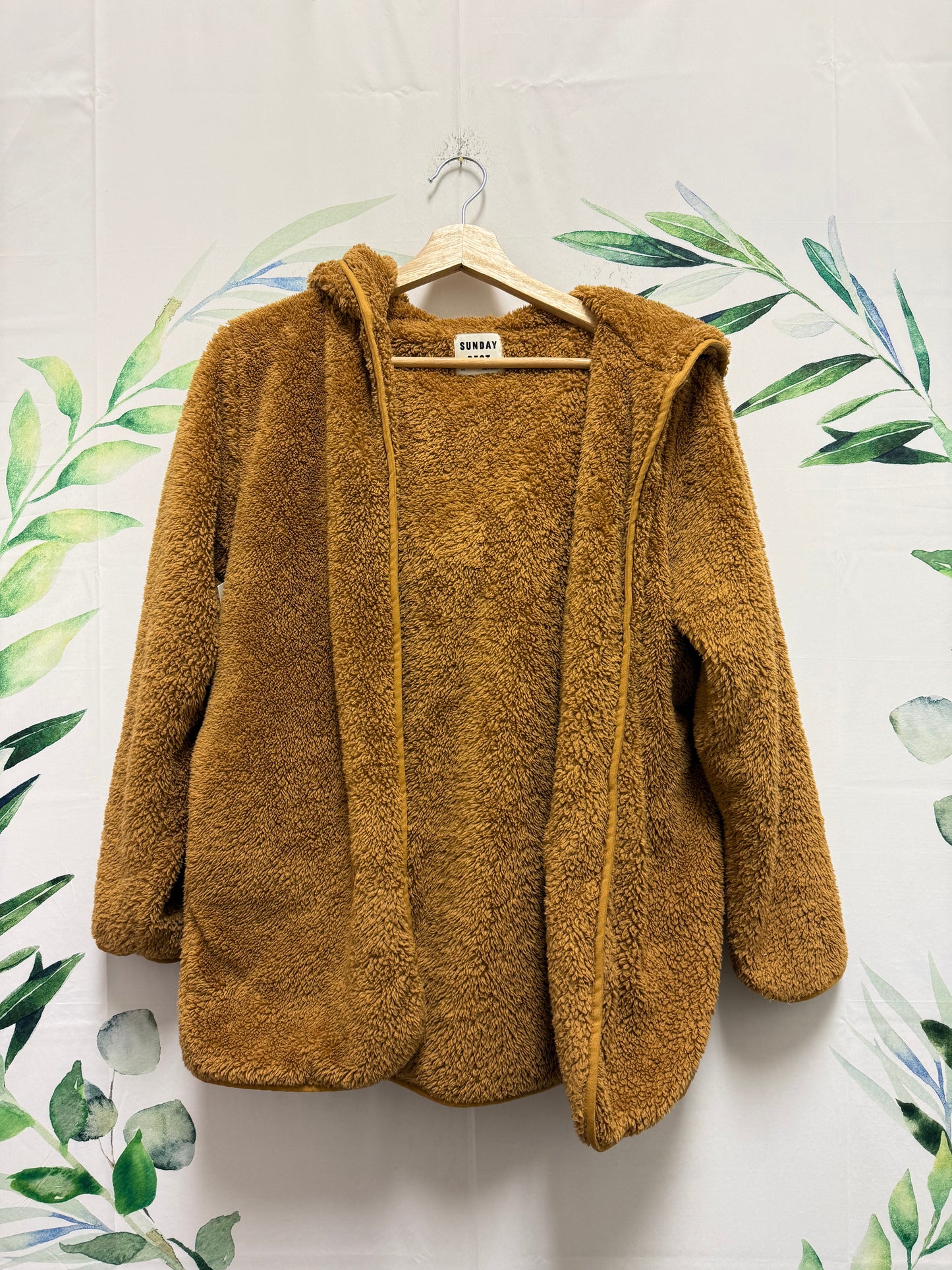 Aritzia Sunday Best Sherpa Hooded Wrap (XXS)