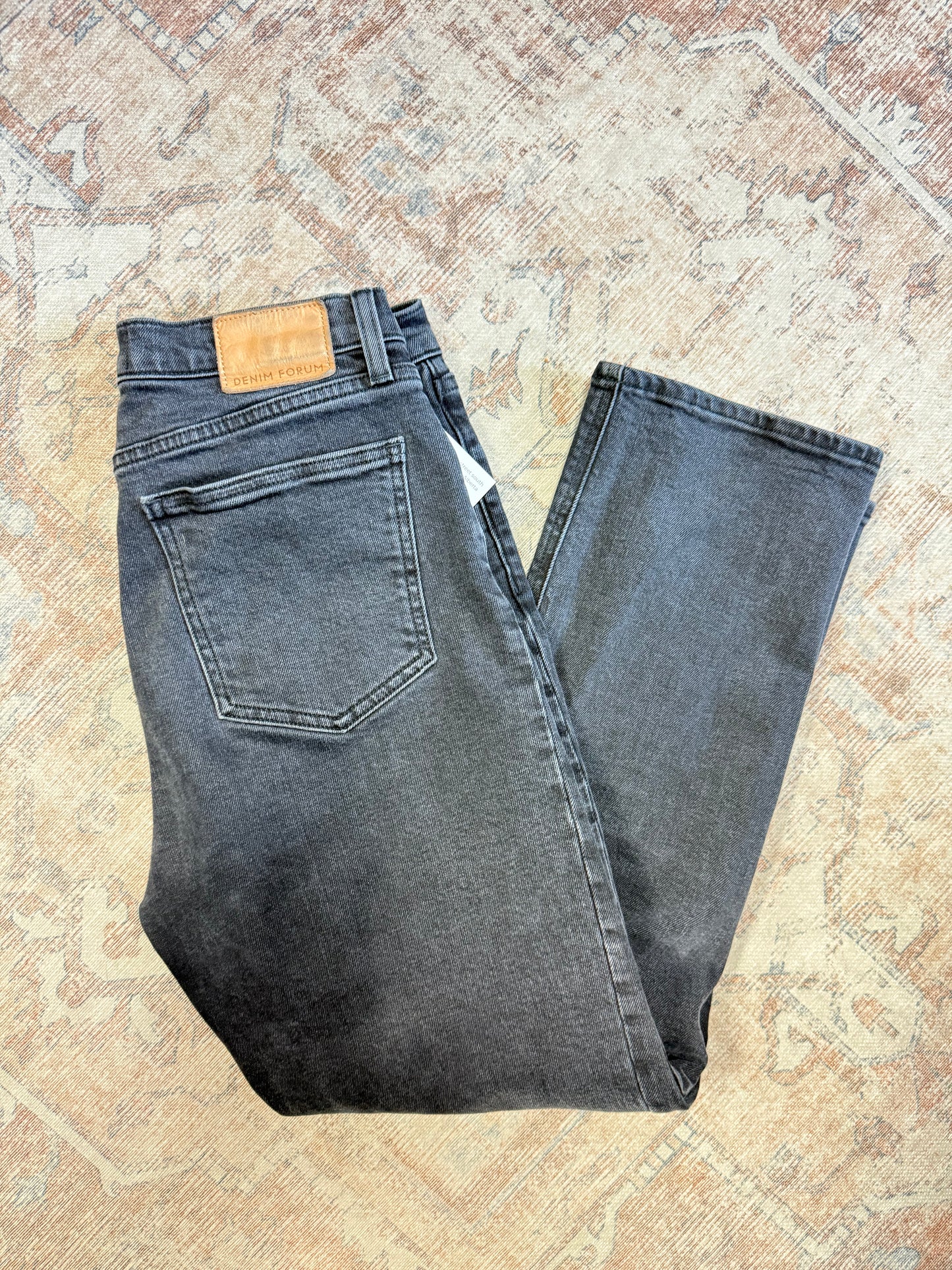 Denim Forum Arlo Straight HR Jeans (29x28)