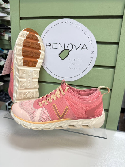 Vionic Captivate Runners (Womens 8)