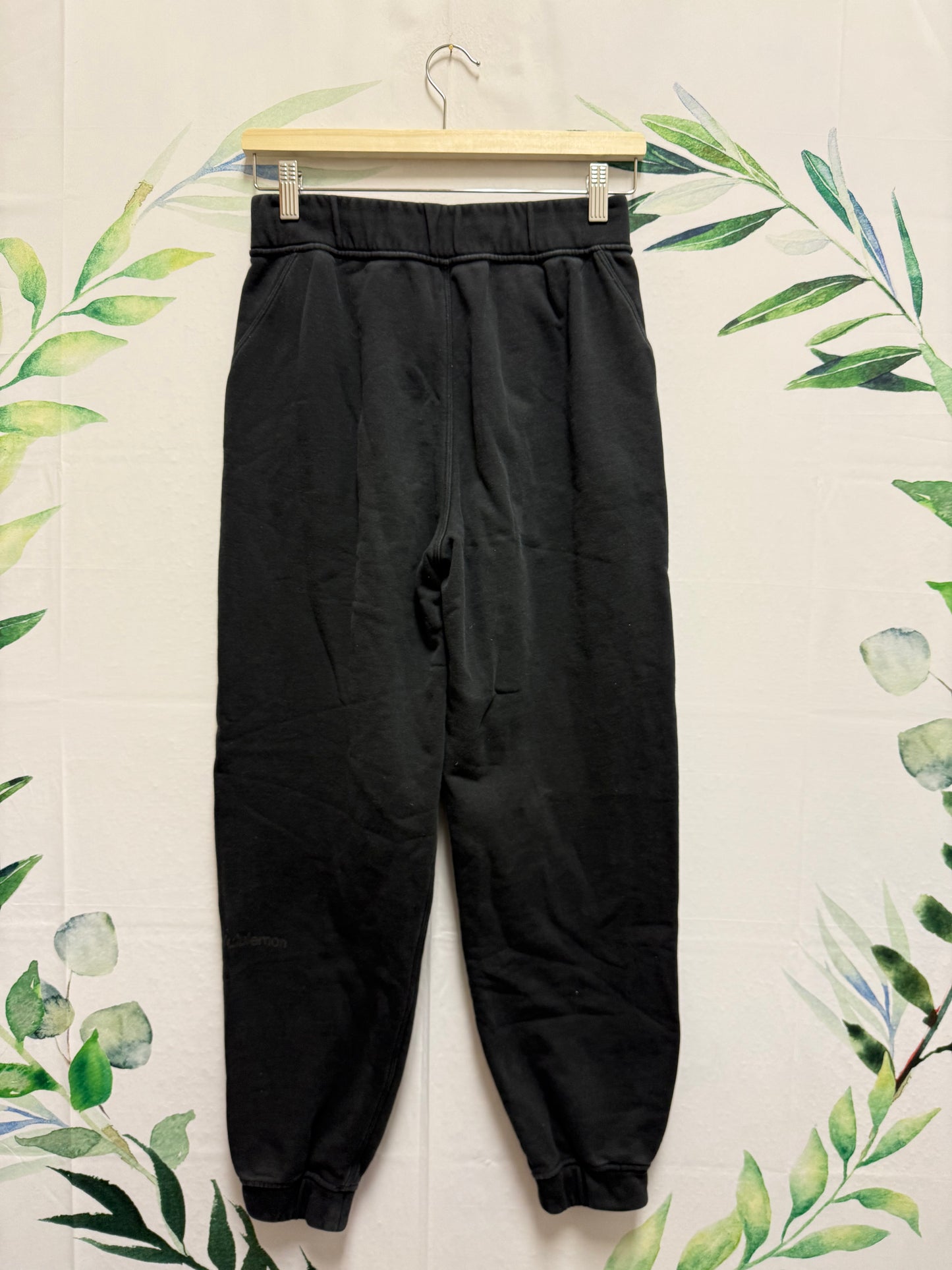 Lululemon Relaxed HR Jogger 26” (4)