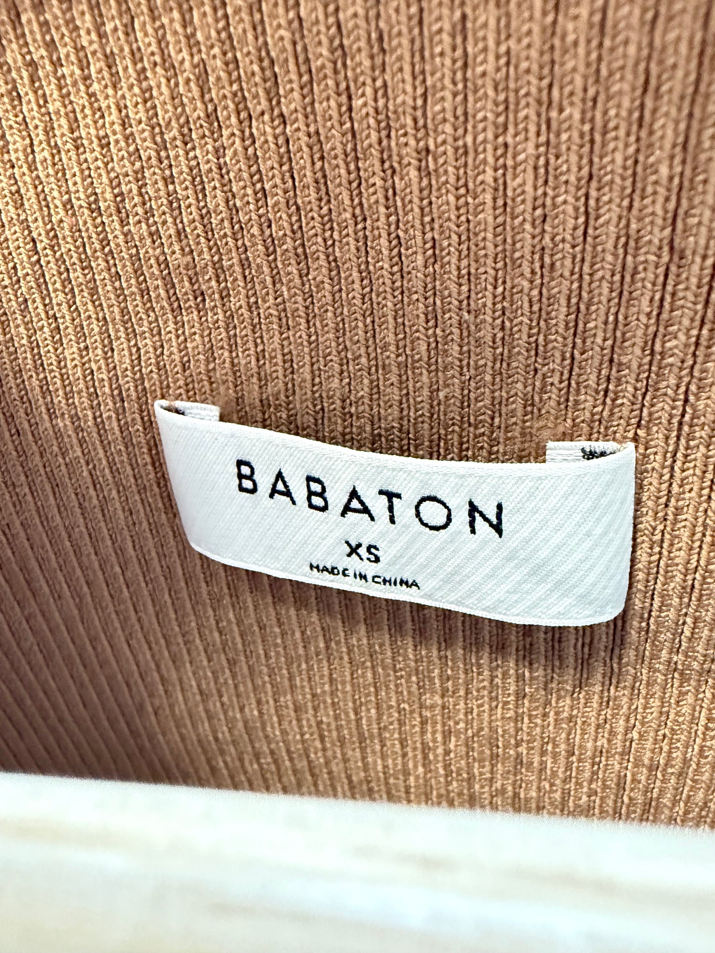Aritzia Babaton Gideon Sculpt Knit Longsleeve (XS)