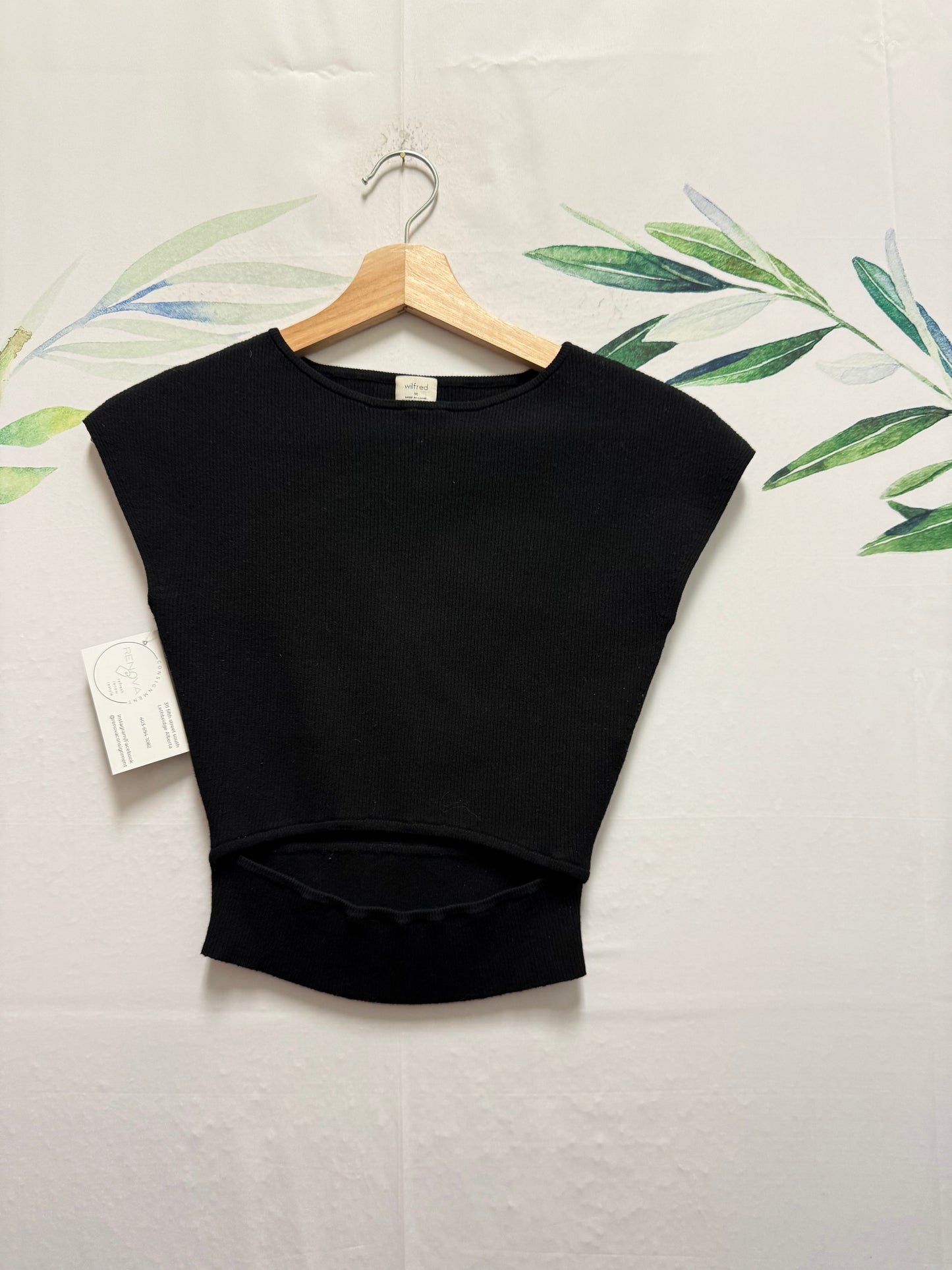 Aritzia Wilfred Cut Out Tee (M)