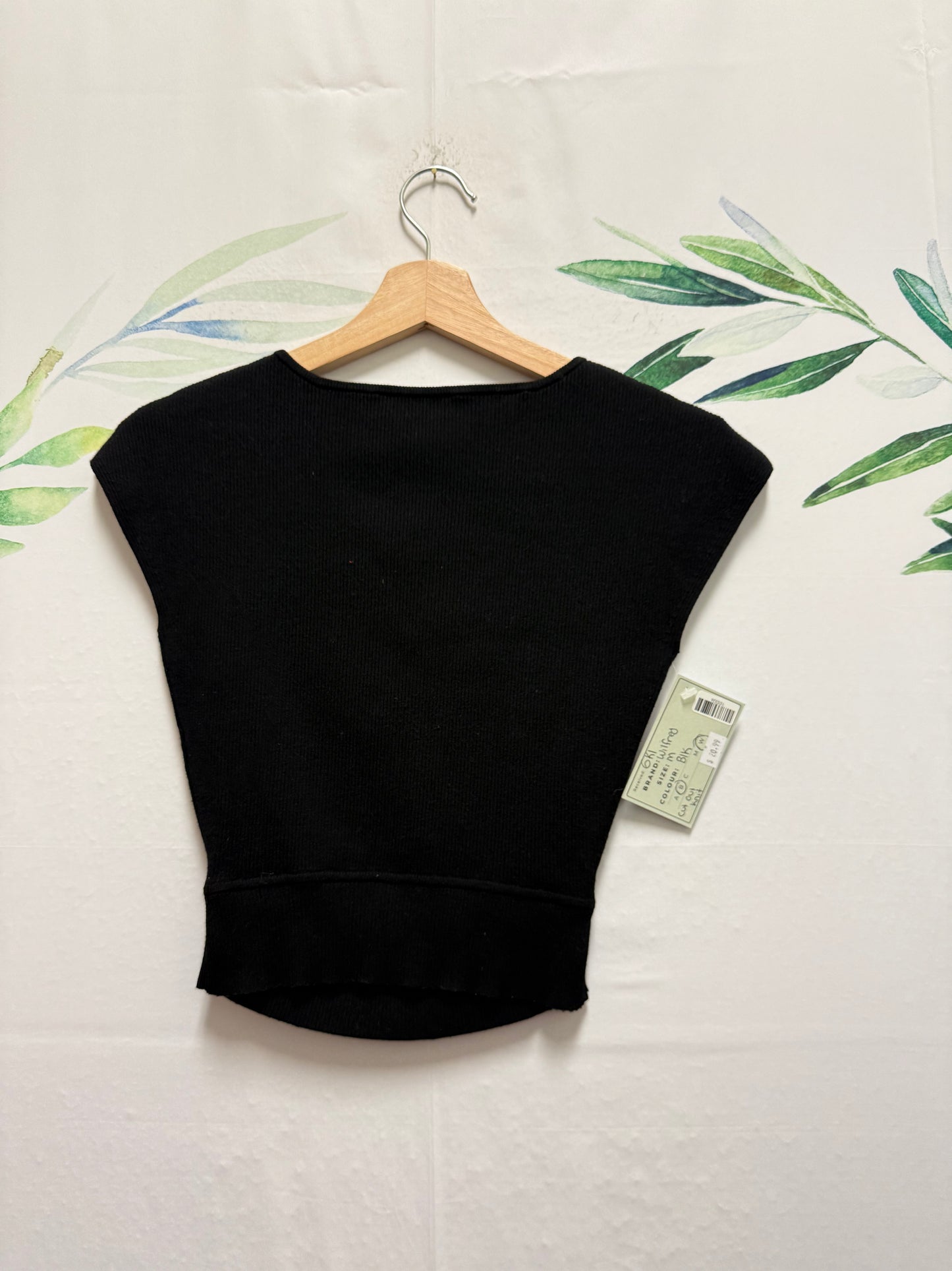 Aritzia Wilfred Cut Out Tee (M)