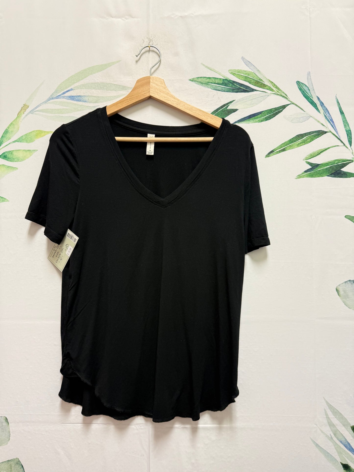 Gentle Jamie V Neck Tee (XS)