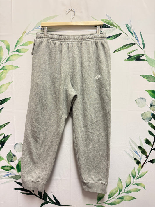 Nike Club Fleece Jogger 27-28” (XL)