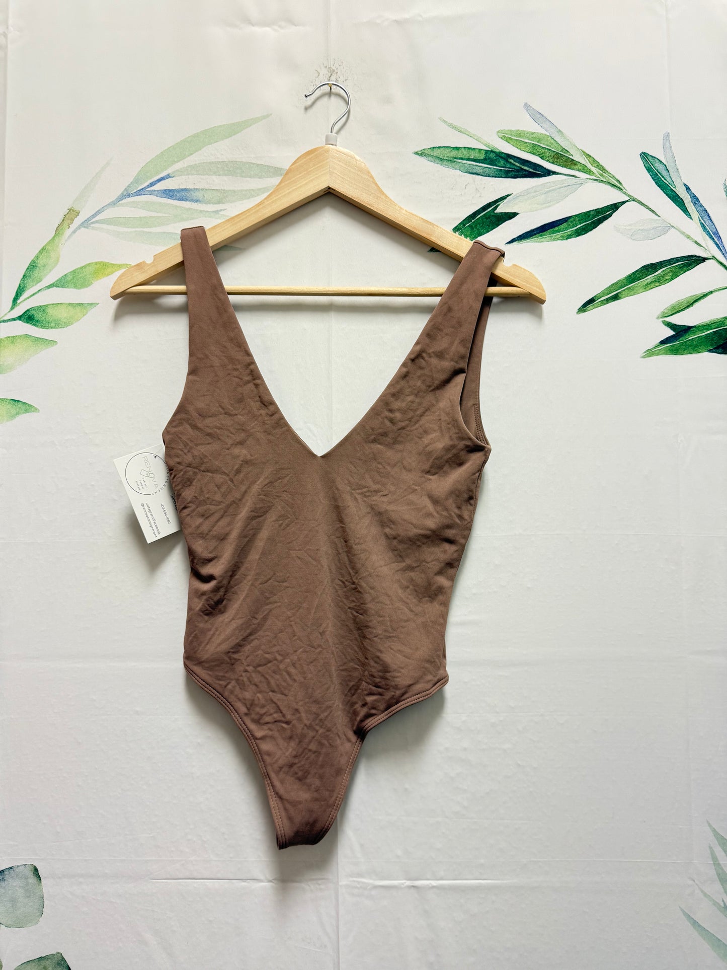 Aritzia Babaton Contour V Neck Bodysuit (S)