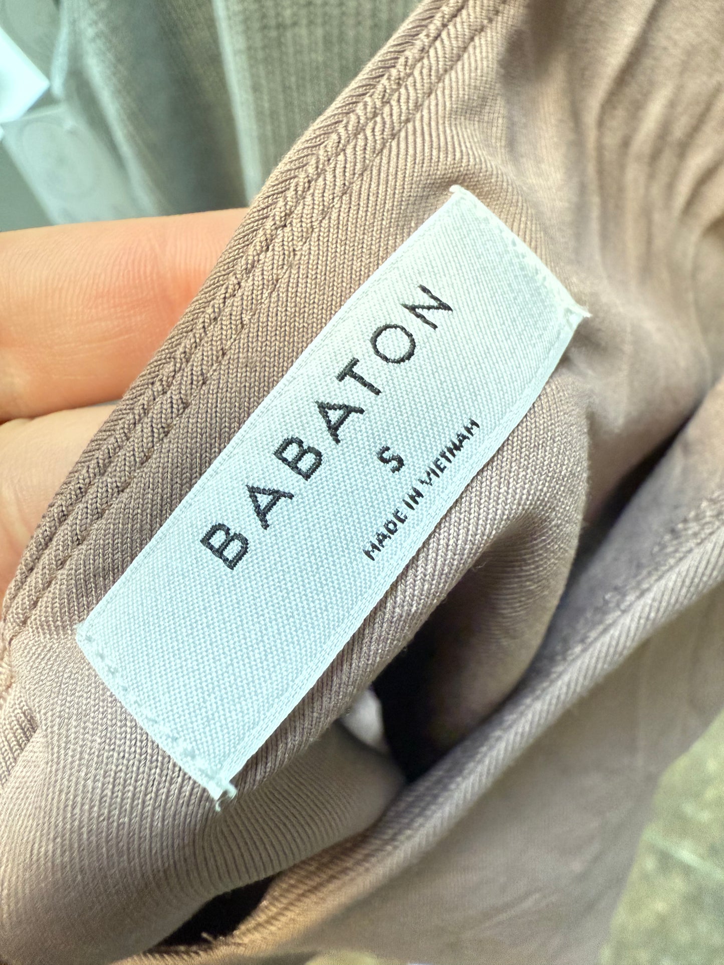 Aritzia Babaton Contour V Neck Bodysuit (S)