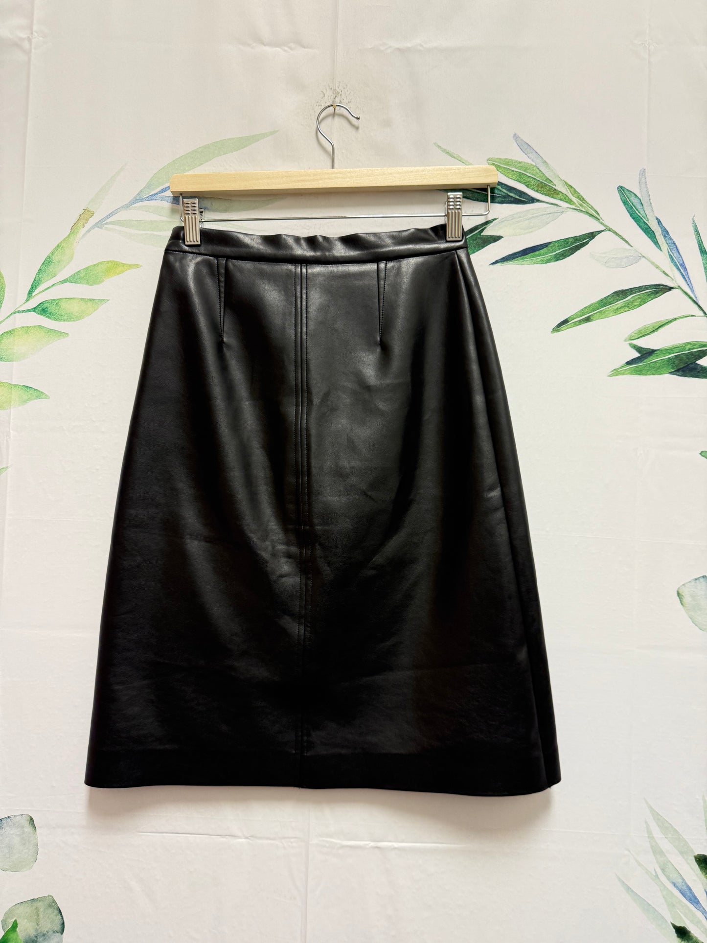 Aritzia Wilfred Pleather Skirt (2)