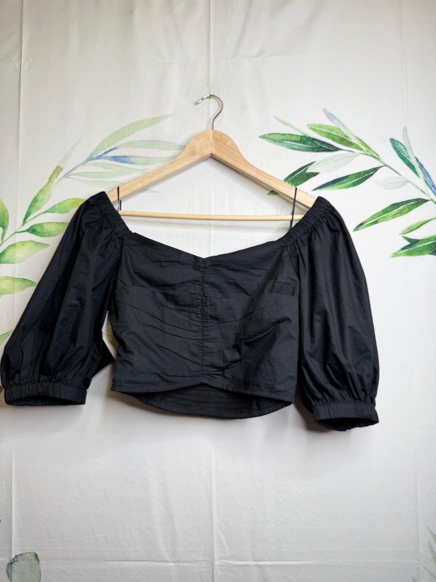 Abercrombie Crop Tee (S)