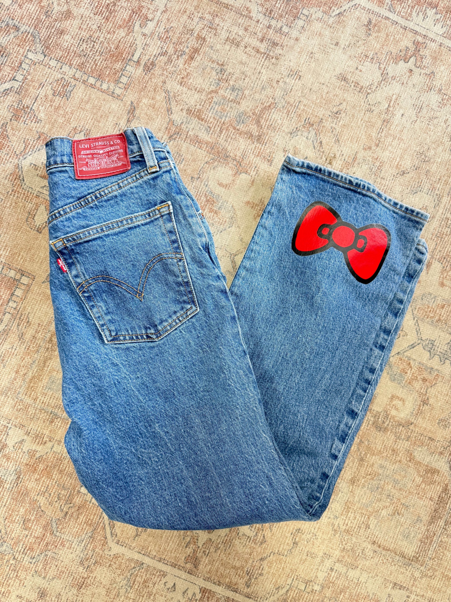 Levi’s Hello Kitty Ribcage Straight HR Jeans (27x27)