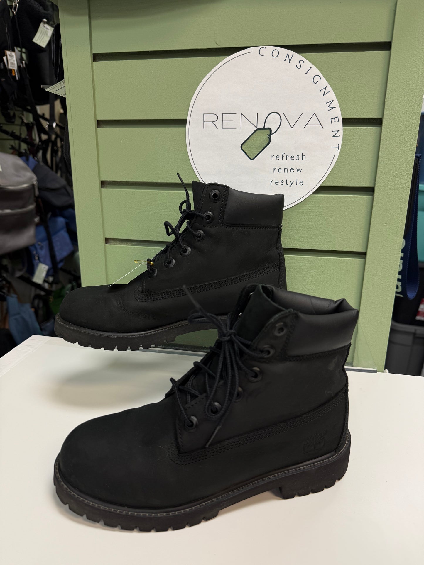 Timberland Classic Boots (Jr 4.5/37 = Womens 6)