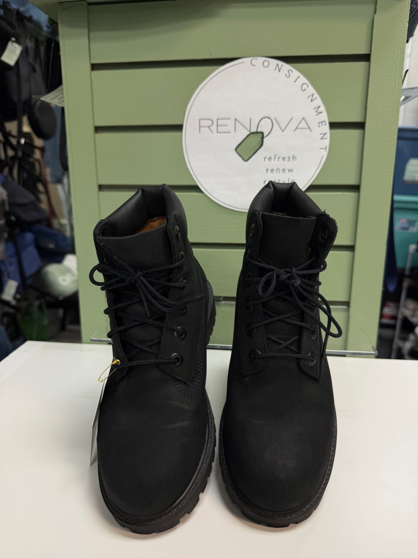 Timberland Classic Boots (Jr 4.5/37 = Womens 6)