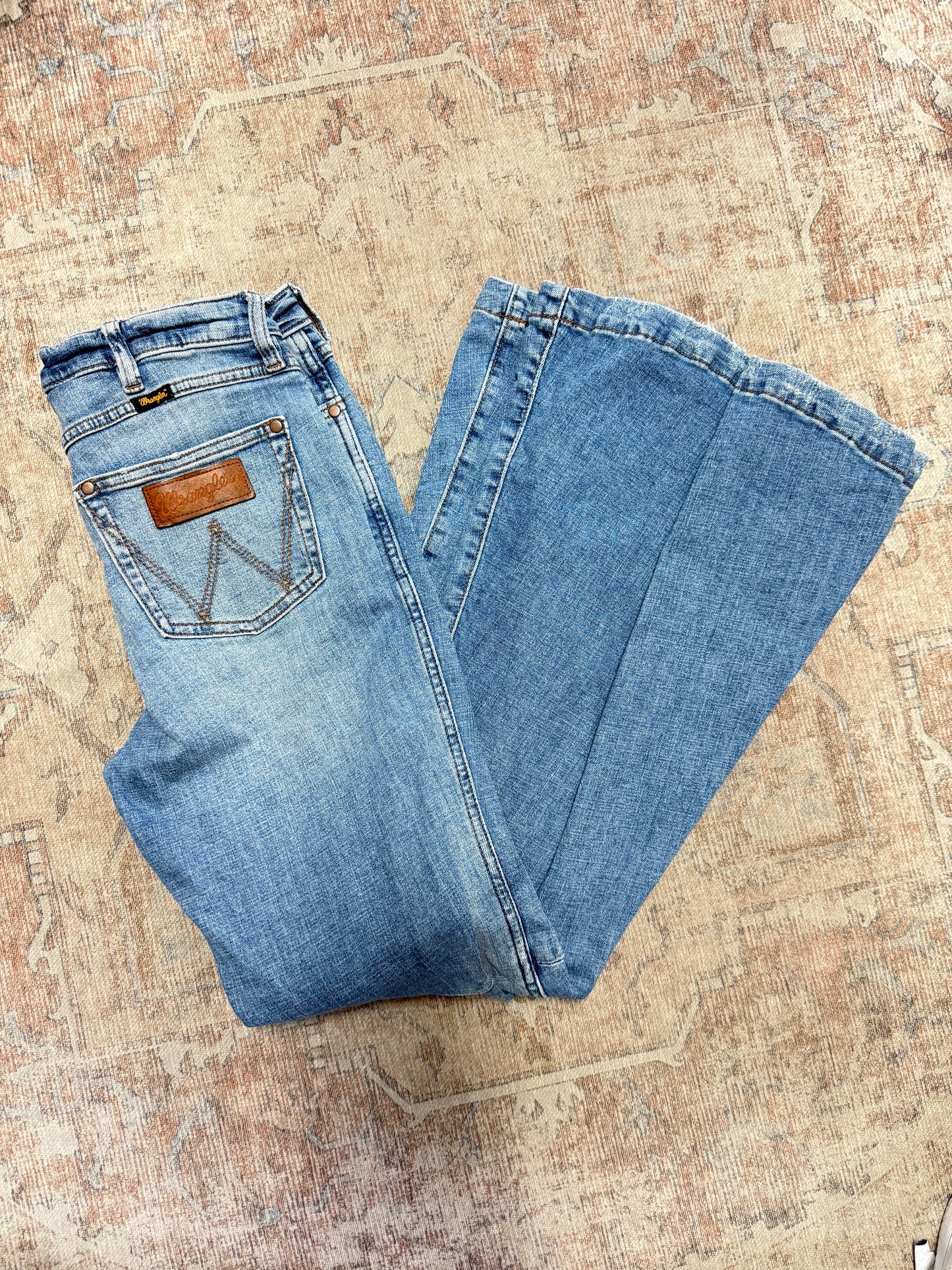 Wrangler Retro Helen Trumpet Flare HR Jeans (28x34)