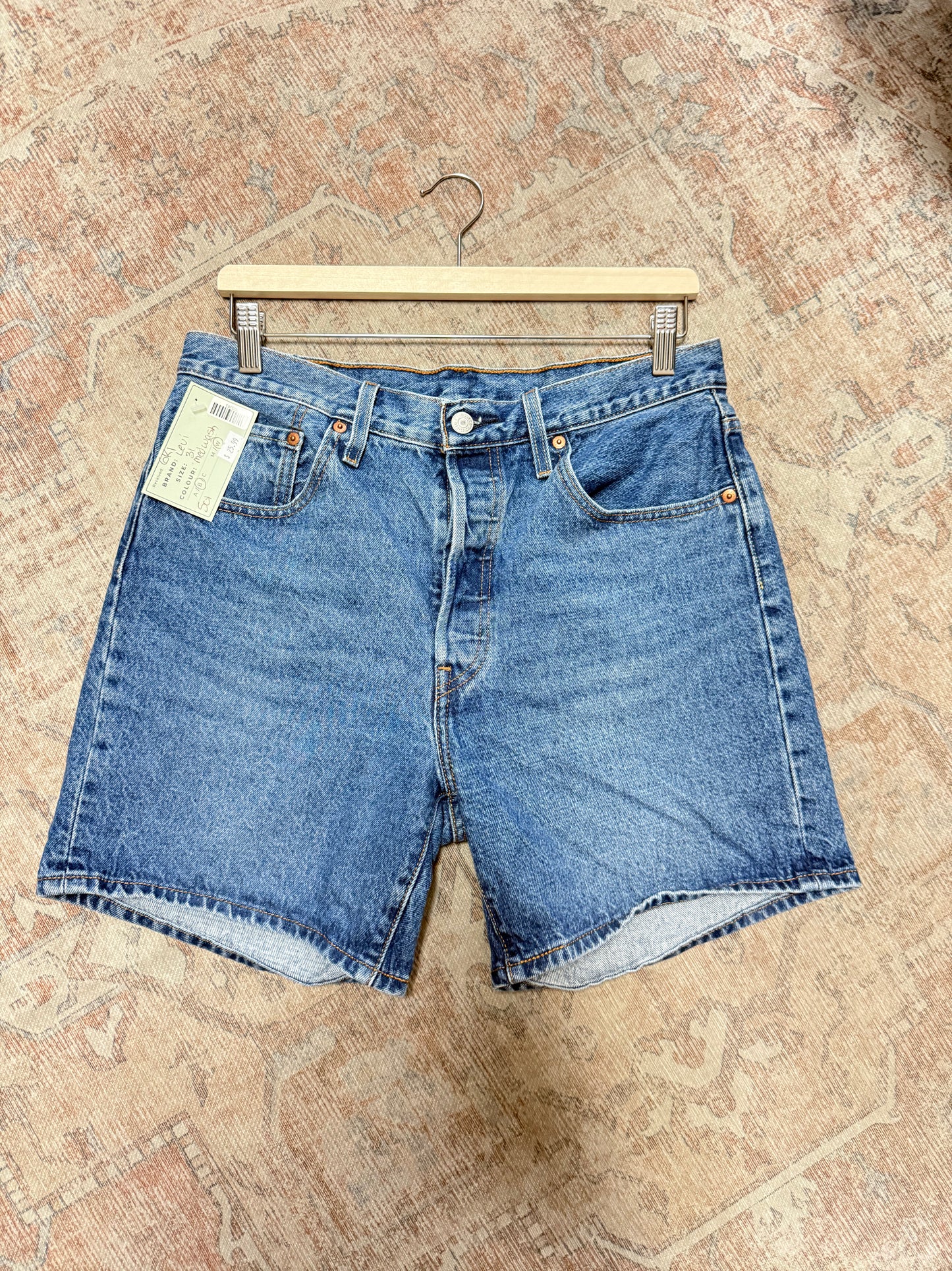 Levi’s 501 Shorts (31)