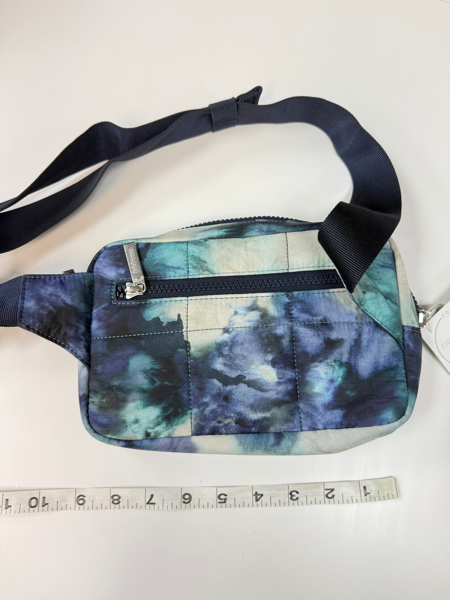 Lululemon Quilted Grid Belt Bag