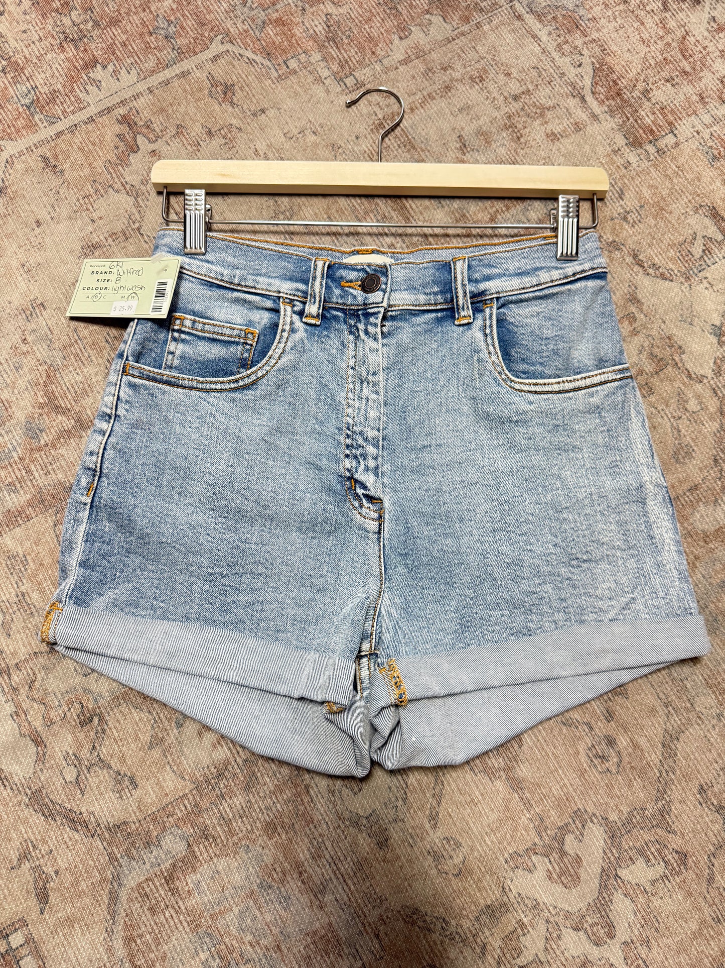 Aritzia Wilfred HR Shorts (8)