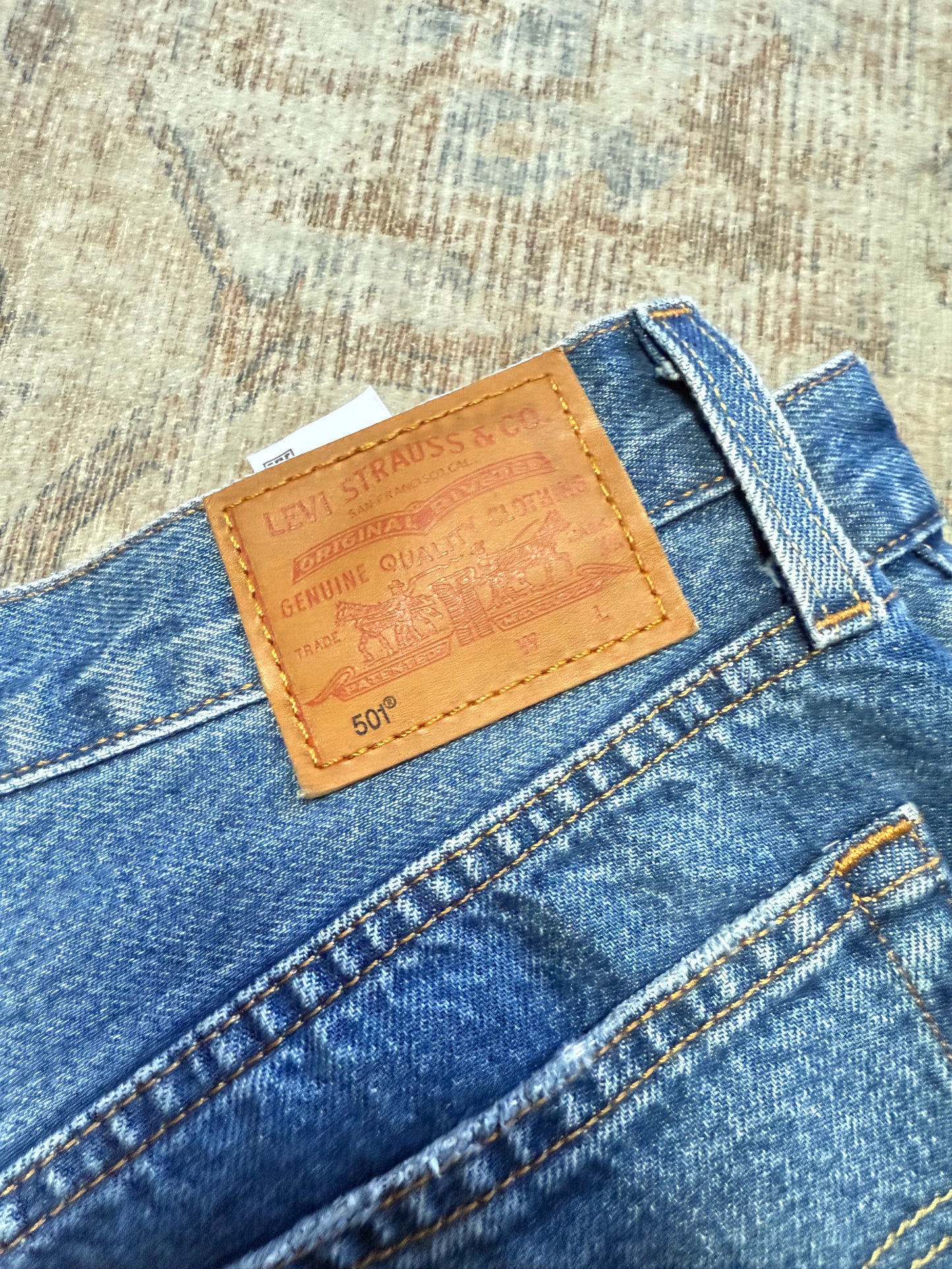 Levi’s 501 HR Jeans (28x28)