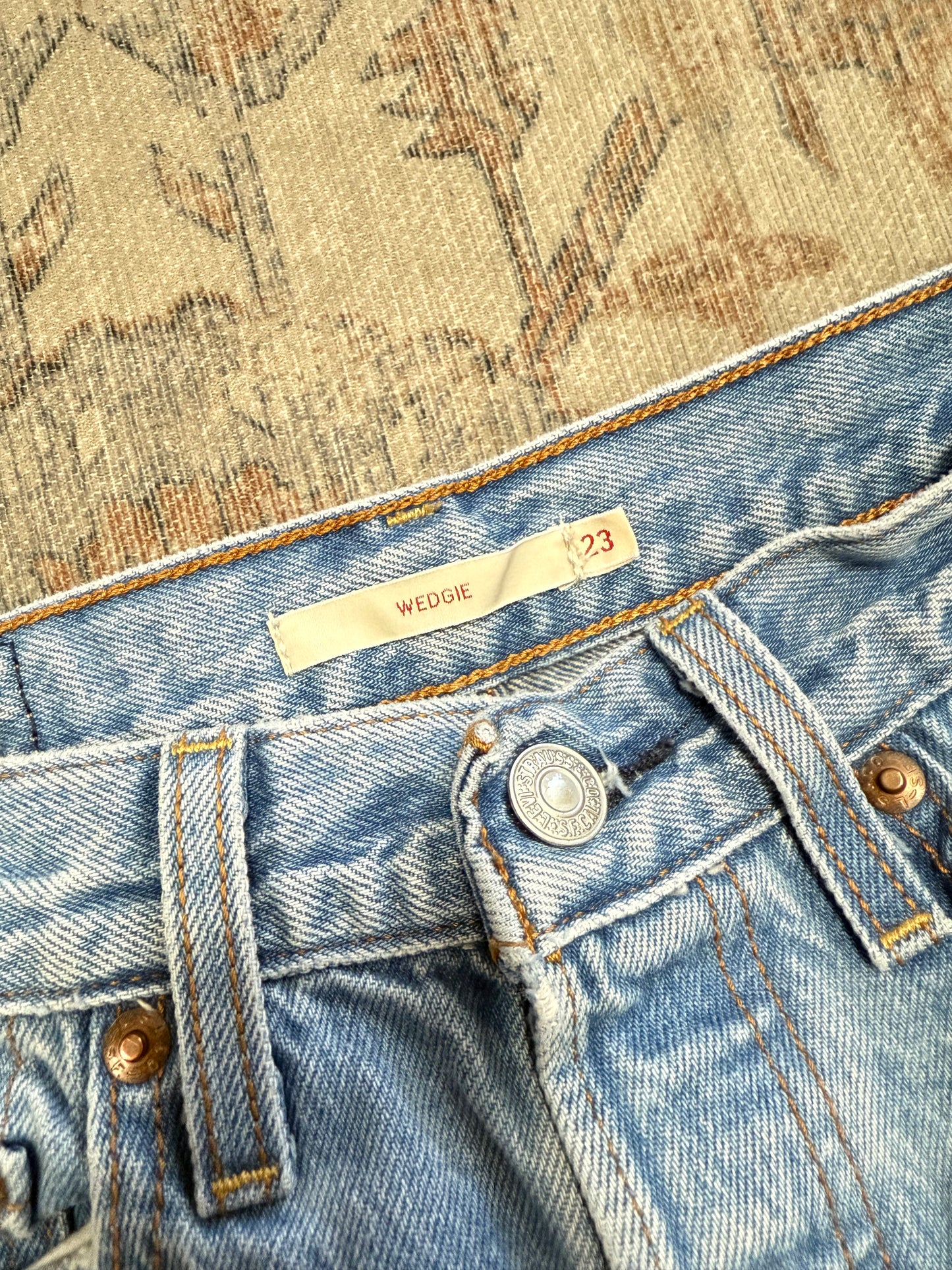 Levi’s Wedgie HR Jeans (23x28)