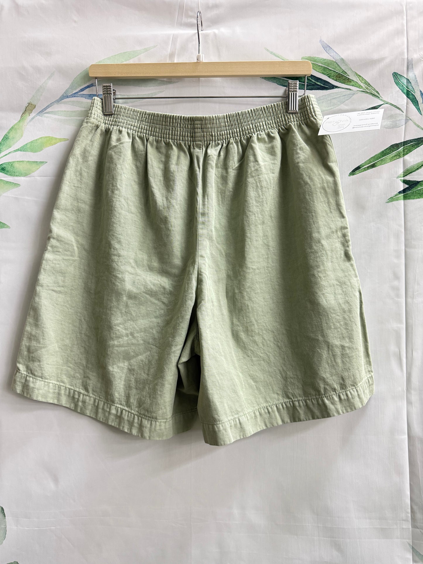Aritzia Wilfred Nova Short 7” (L)
