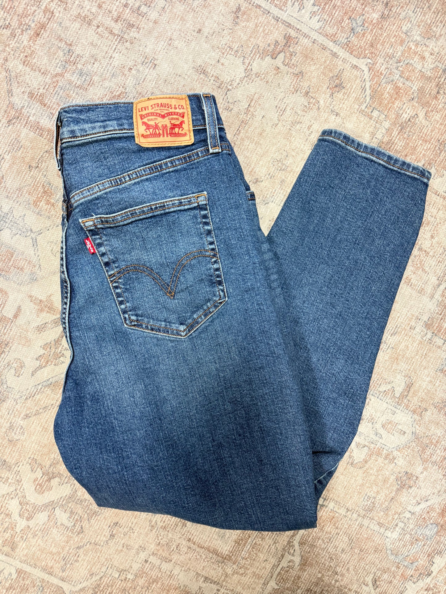 Levi’s Mom HR Jeans (31x29)