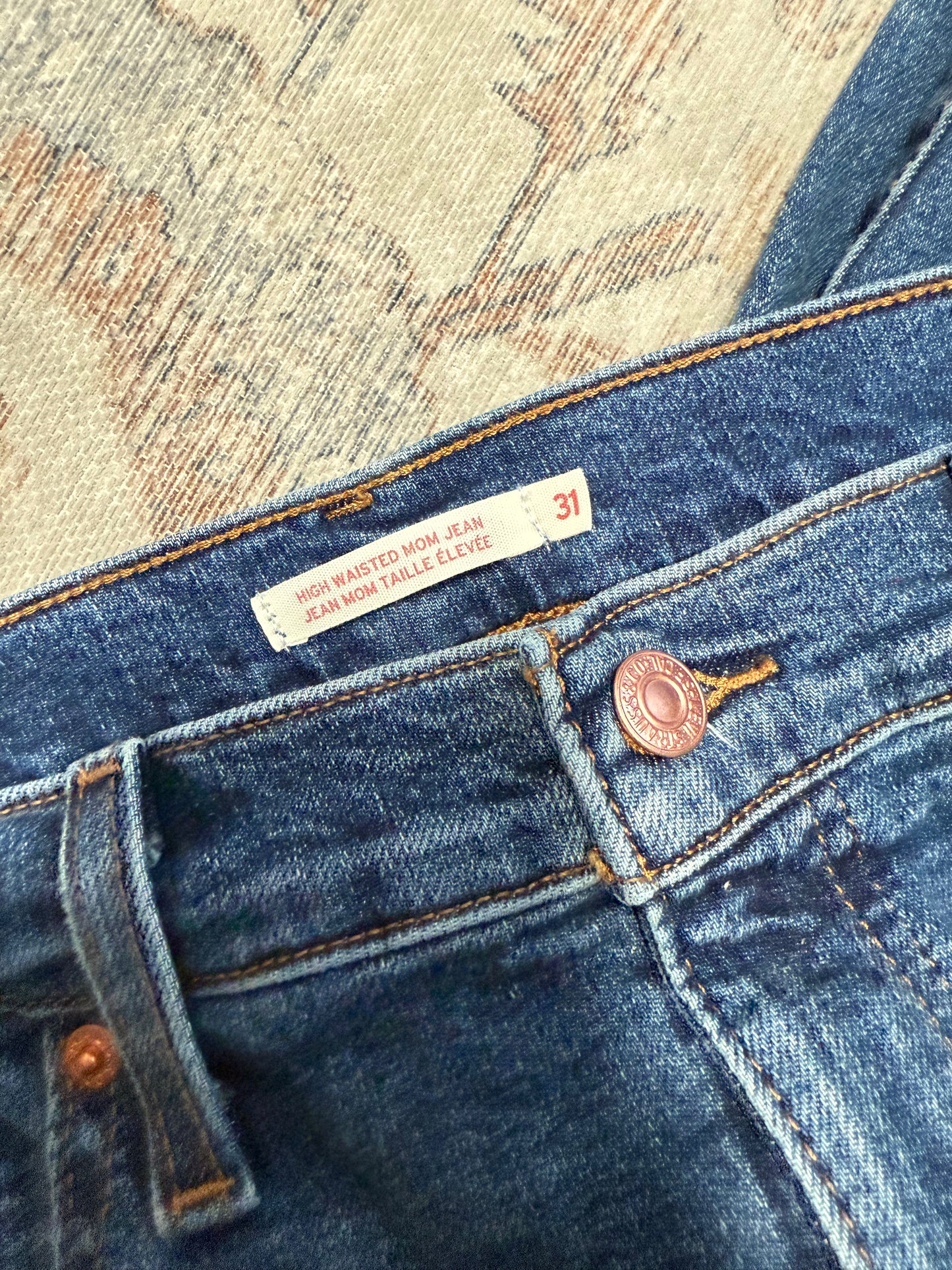 Levi’s Mom HR Jeans (31x29)