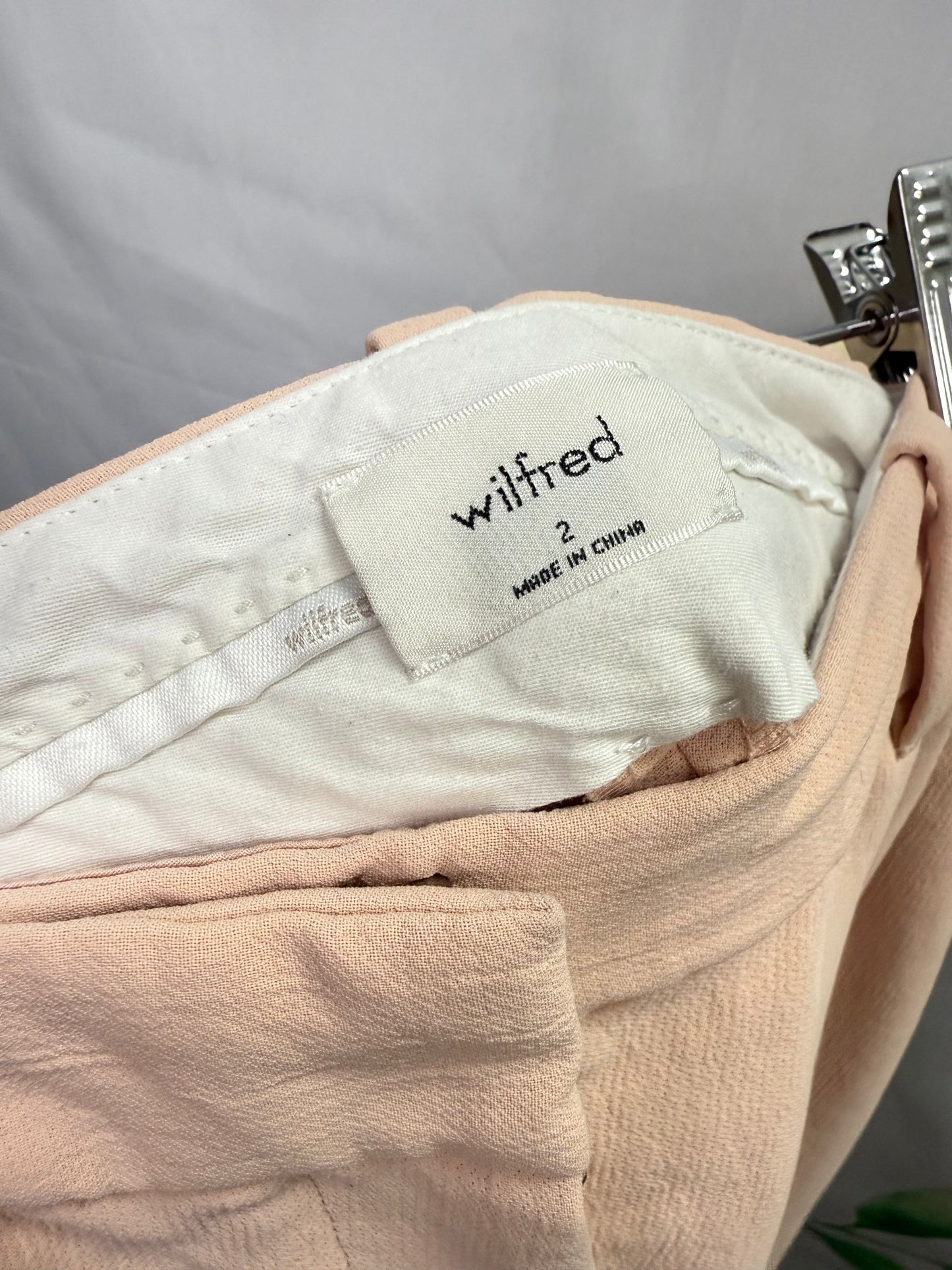 Aritzia The Effortless Pant 32” (2)