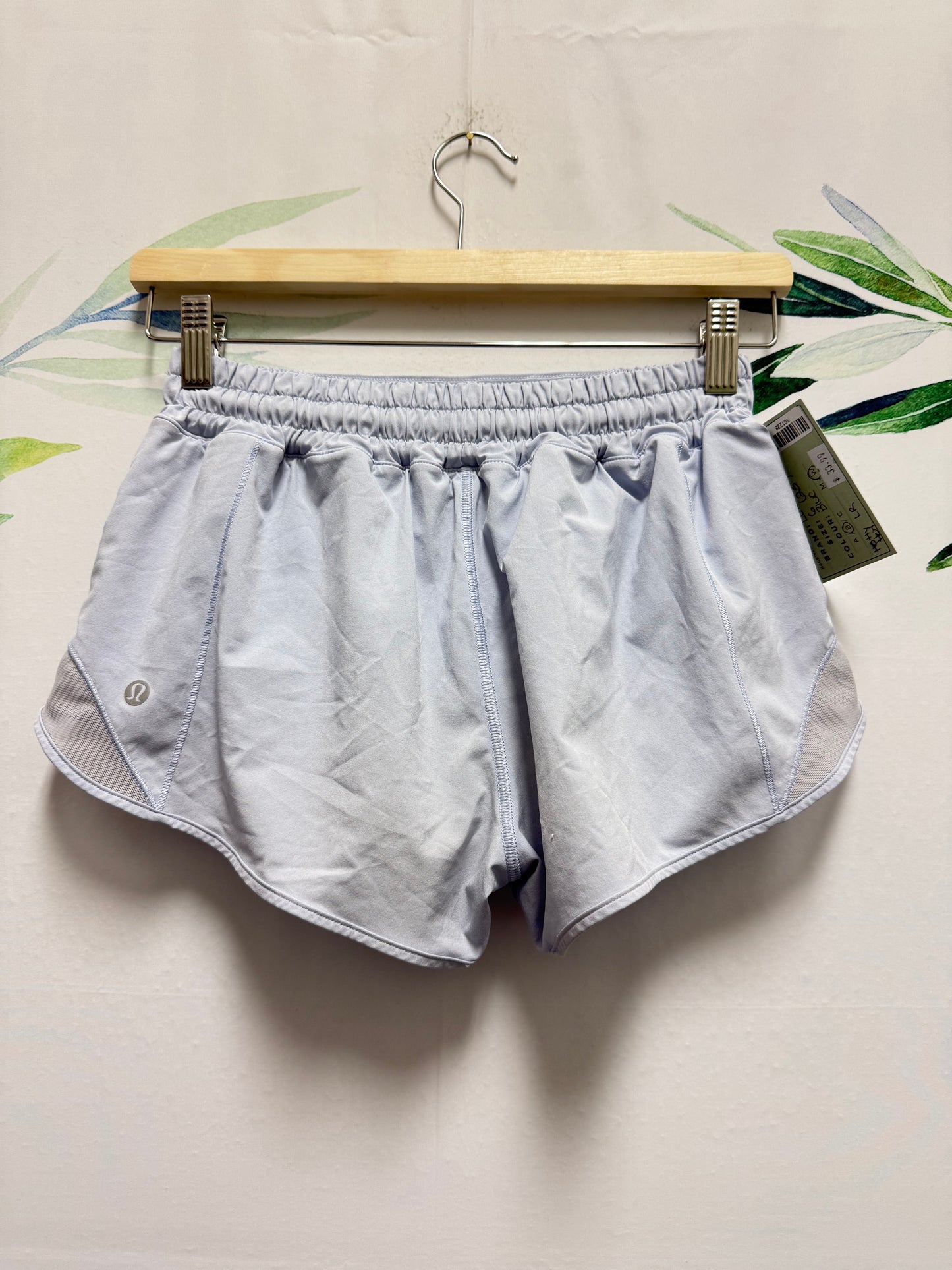 Lululemon Hotty Hot LR Short 2.5” (6)