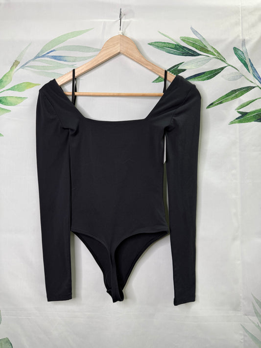 Aritzia Babaton Contour Squareneck Longsleeve Bodysuit (XS)