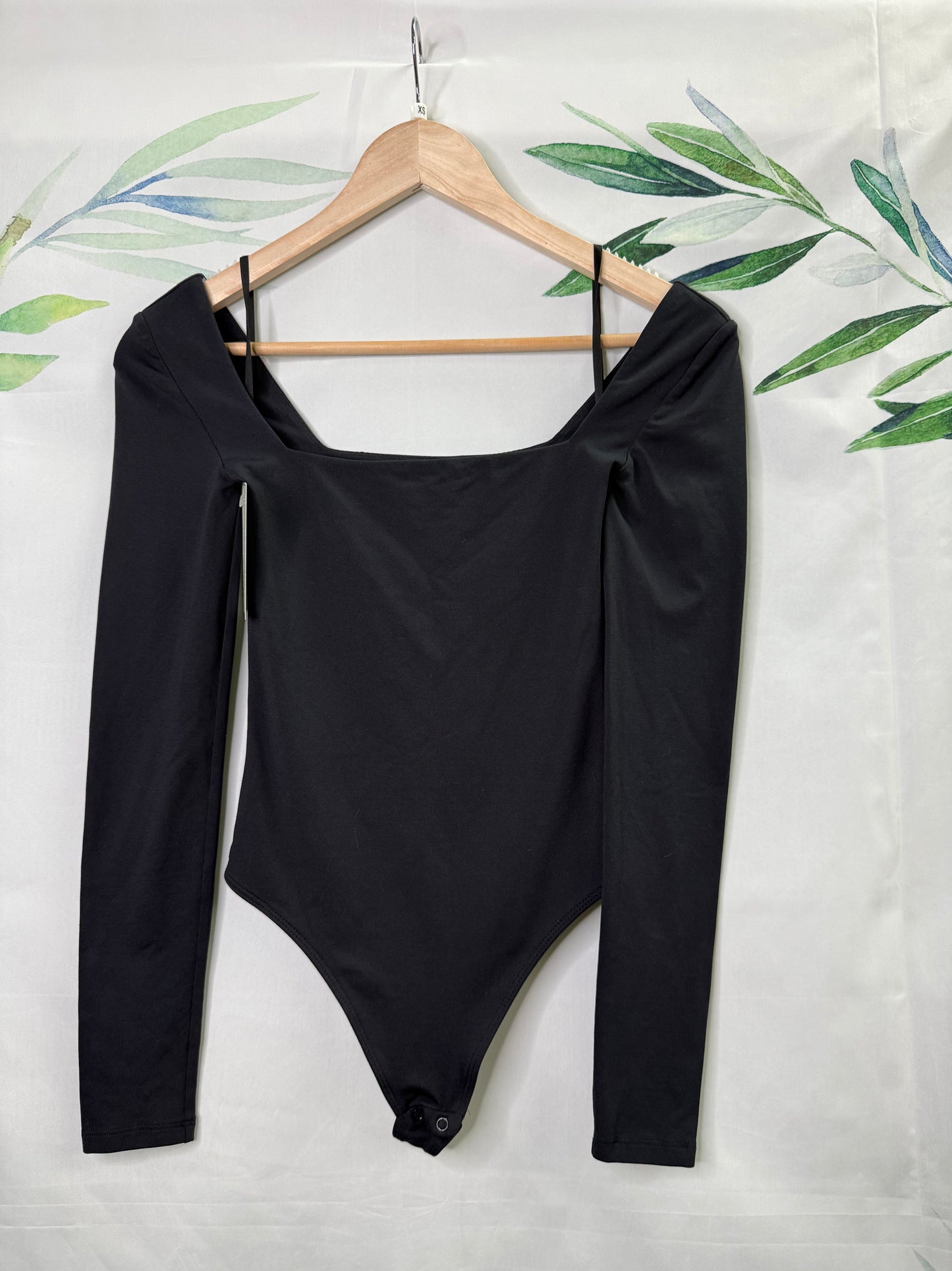 Aritzia Babaton Contour Squareneck Longsleeve Bodysuit (XS)