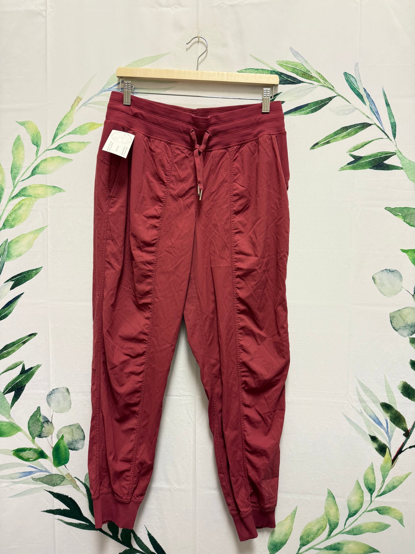 Lululemon Dance Studio MR Jogger 28” (10)