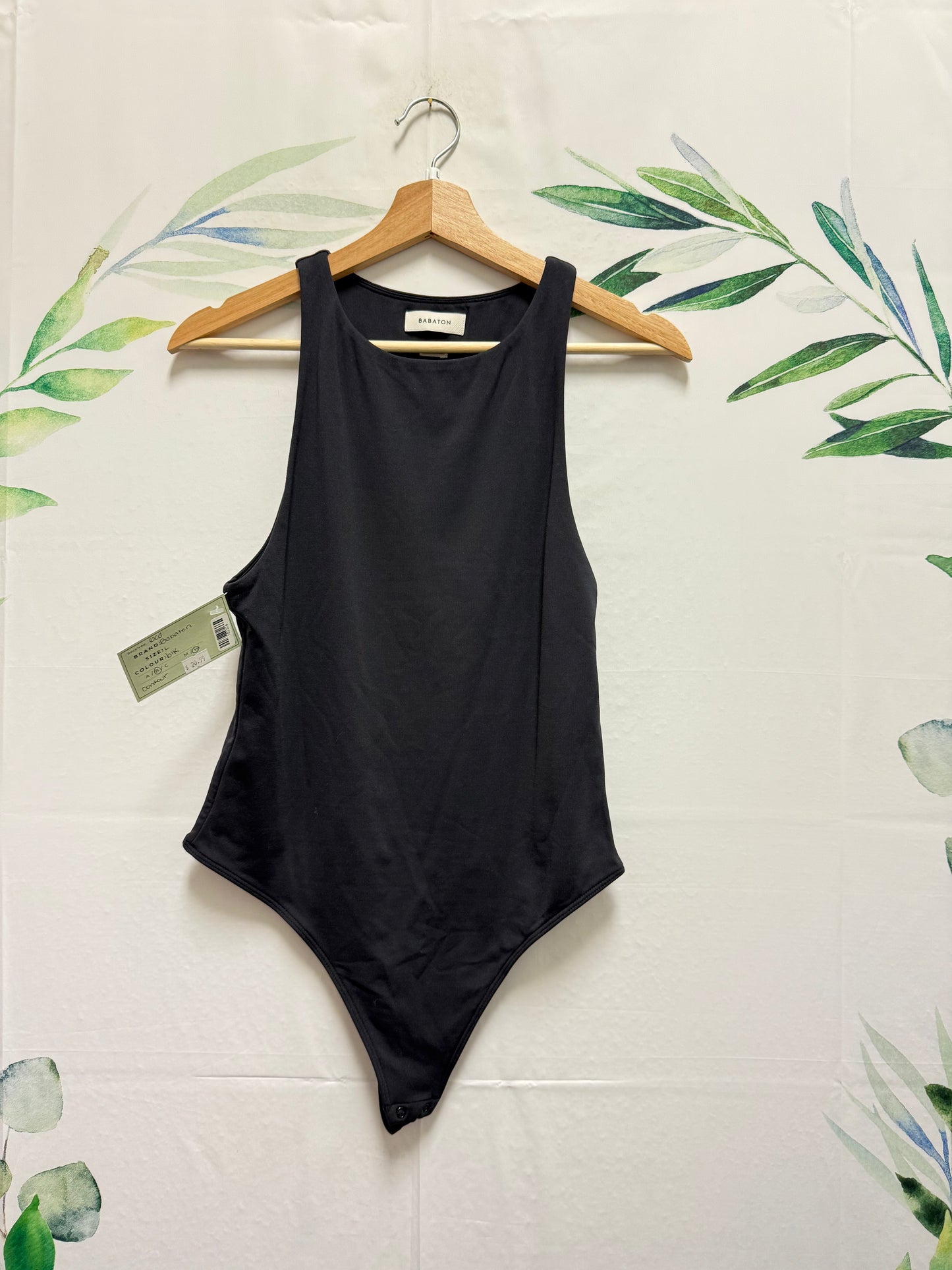 Aritzia Babaton Contour ‘90s Bodysuit (L)