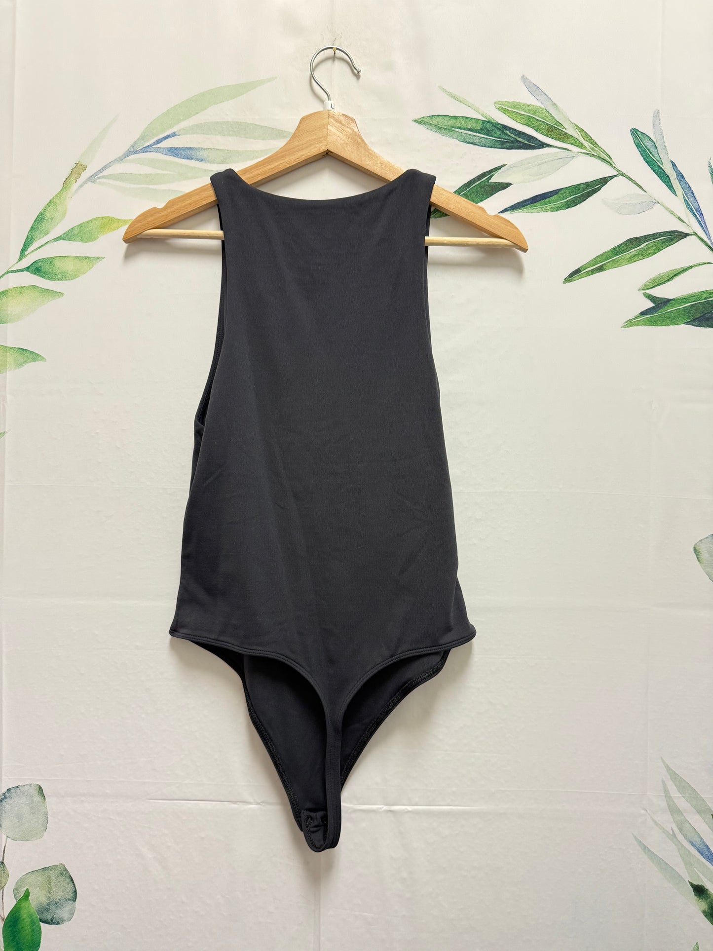 Aritzia Babaton Contour ‘90s Bodysuit (L)