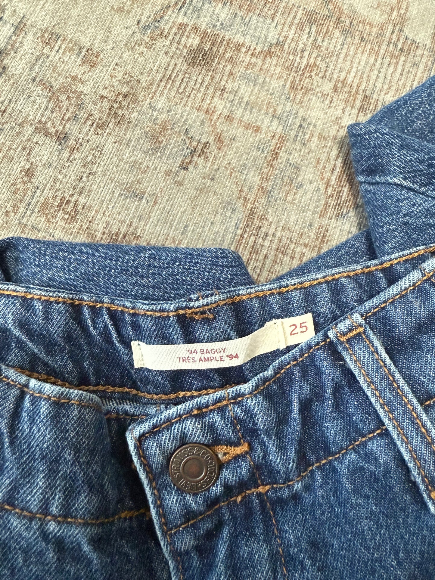 Levi’s ‘94 Baggy Jeans (25x32)