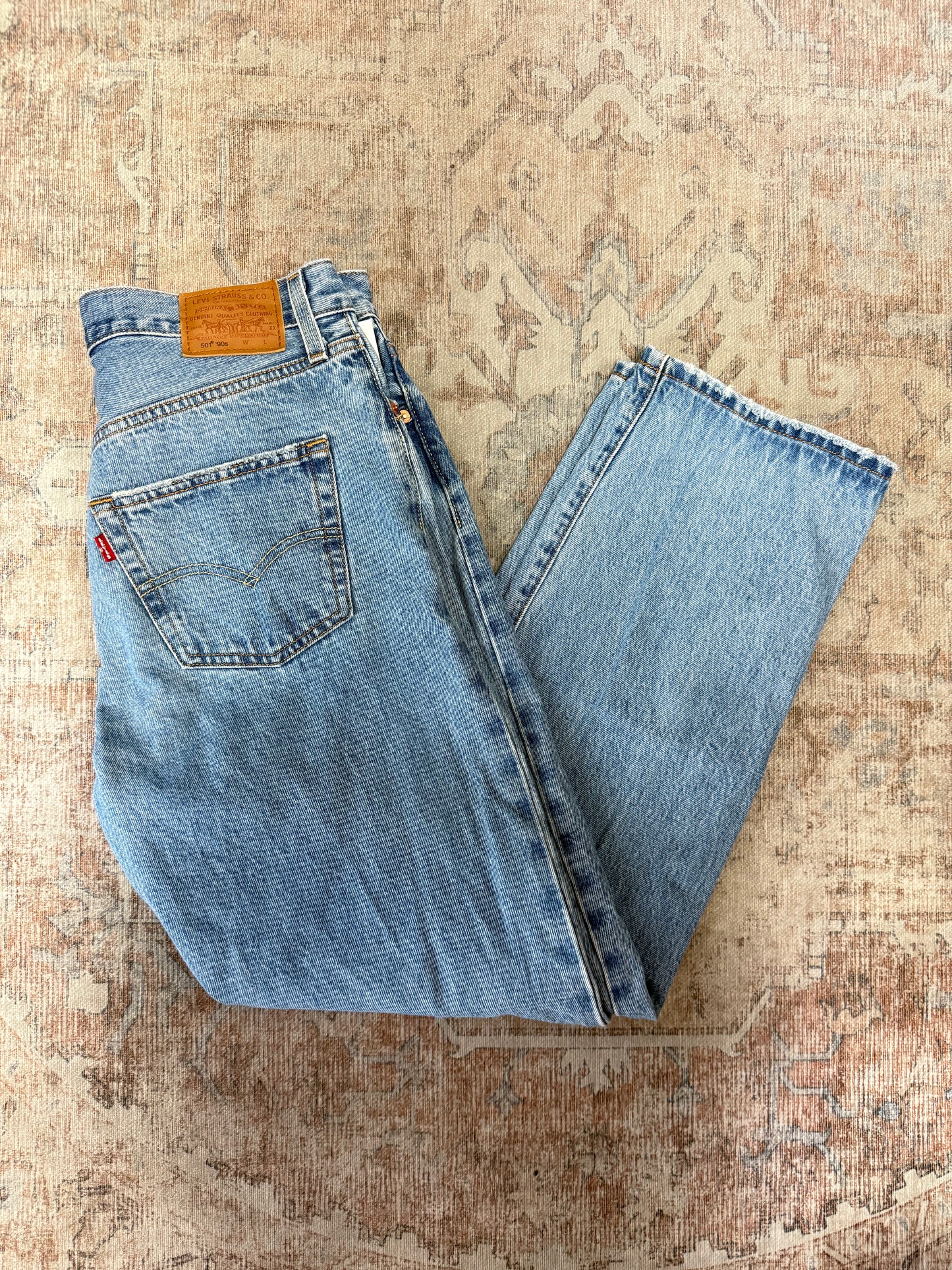 Levi’s 501 ‘90s MR Jeans (29x30)