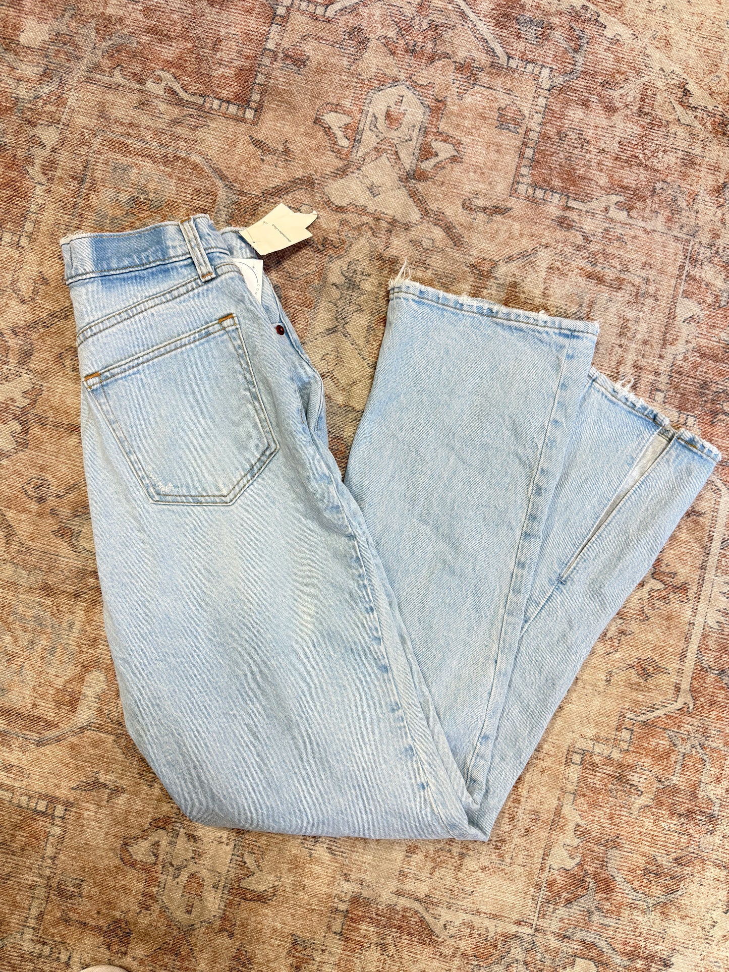 Abercrombie ’90s Straight Ultra HR Slitted Jeans (26)