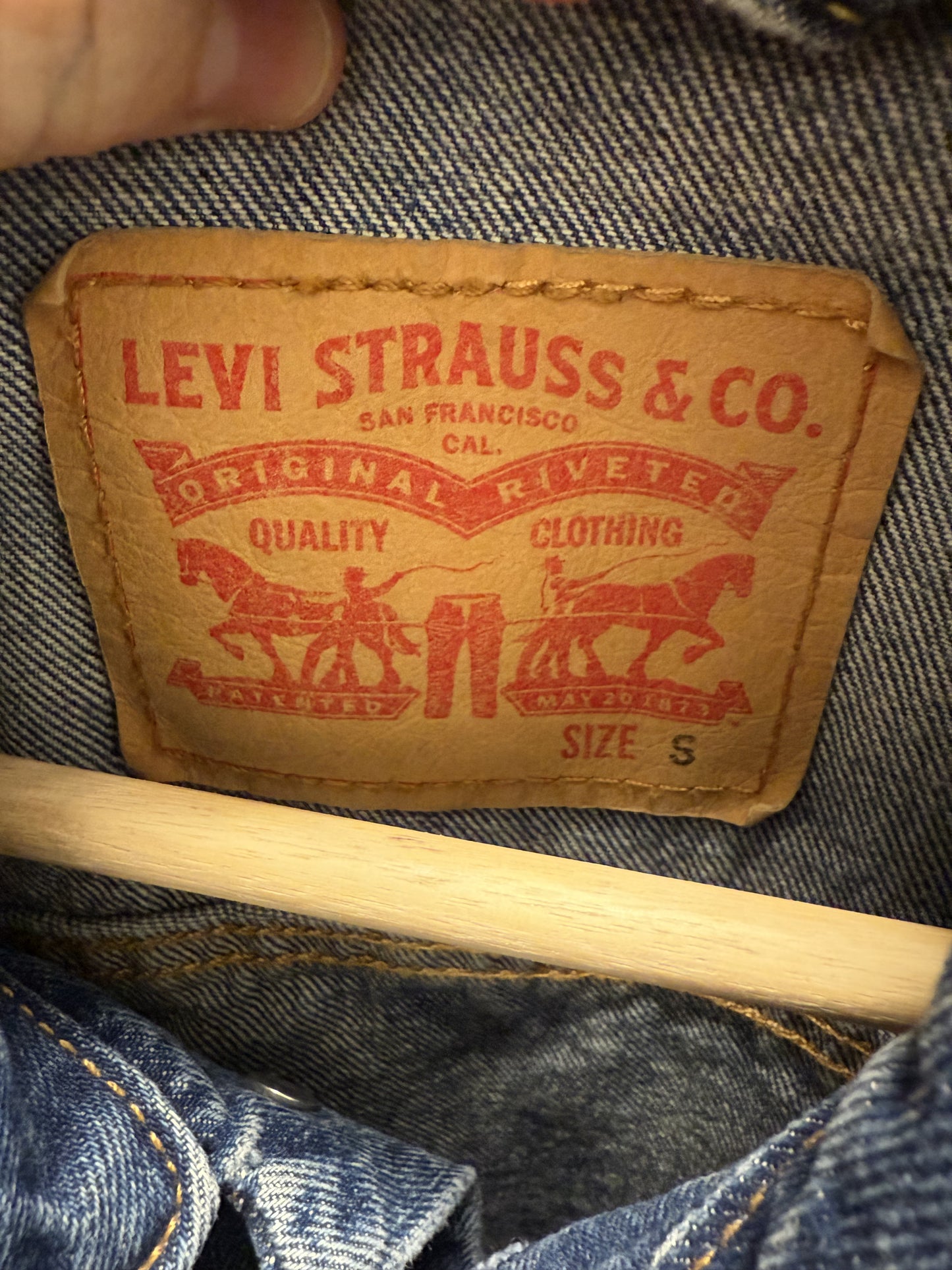 Levi Trucker Jacket (M/S or W/M)