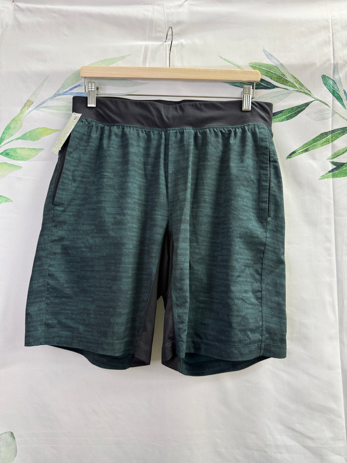 Lululemon THE Lined Short 9” (L)